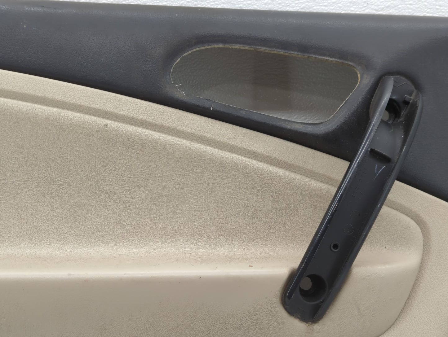 2009 Pontiac G6 Front Left Driver Interior Door Panel Trim Beige - Oemusedautoparts1.com