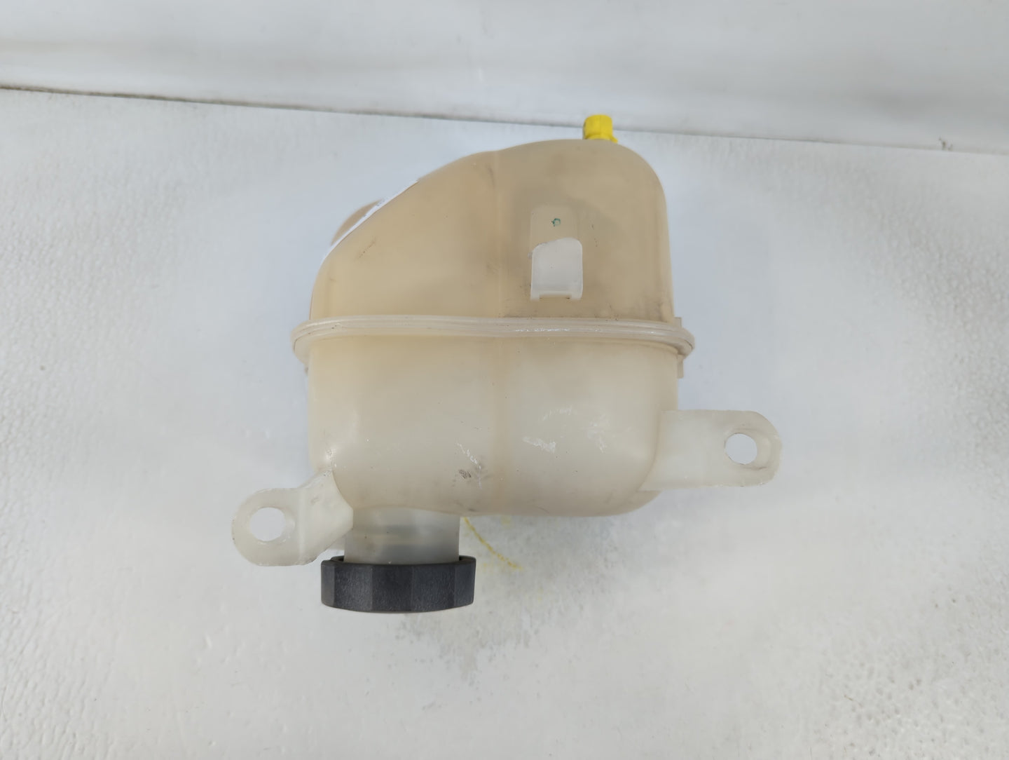 2007-2010 Pontiac G6 Radiator Coolant Overflow Expansion Tank Bottle - Oemusedautoparts1.com