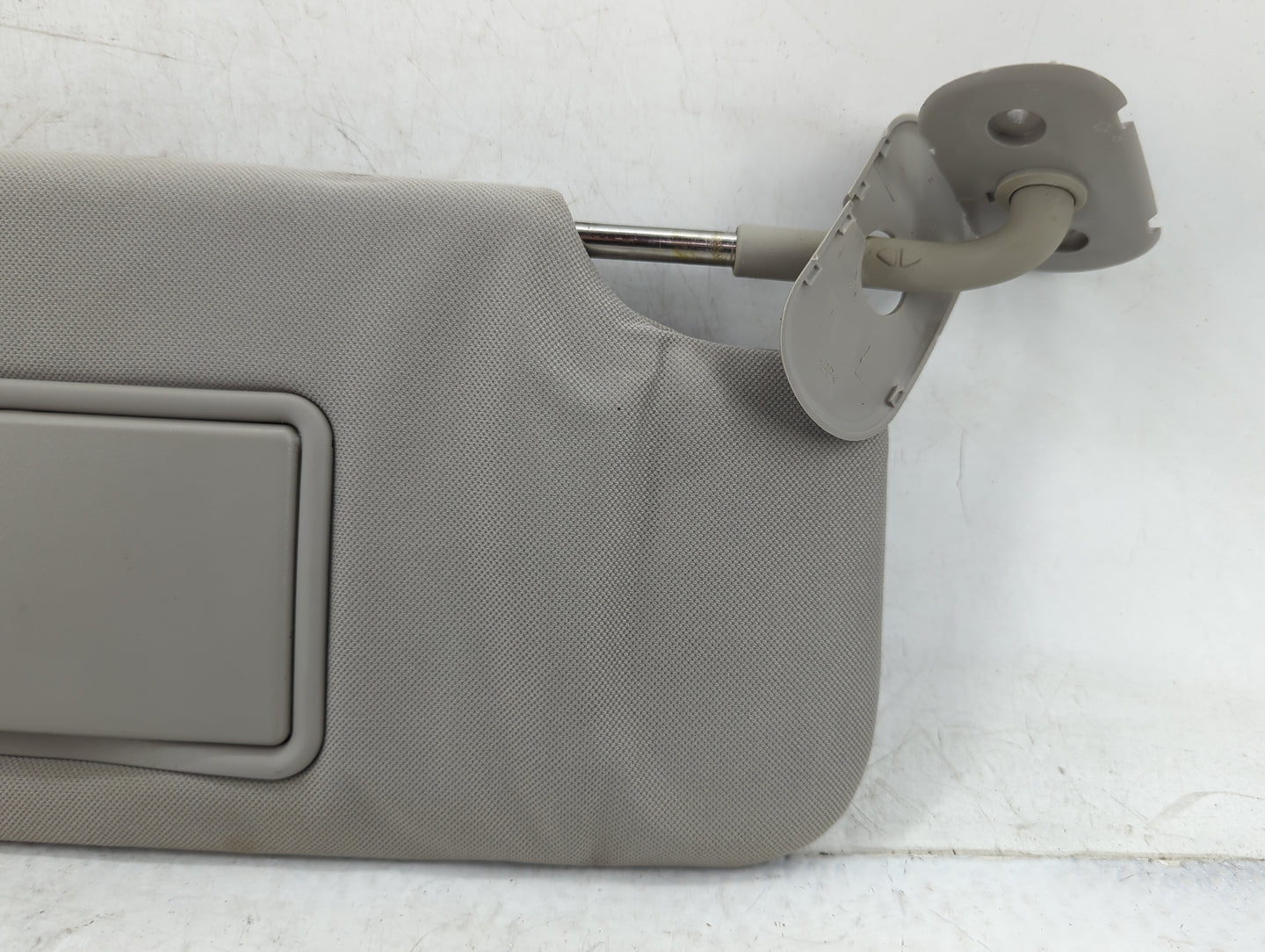 2005-2010 Pontiac G6 Sun Visor Shade Replacement Passenger Right Mirror Fits Fits 2005 2006 2007 2008 2009 2010 OEM Used Aut