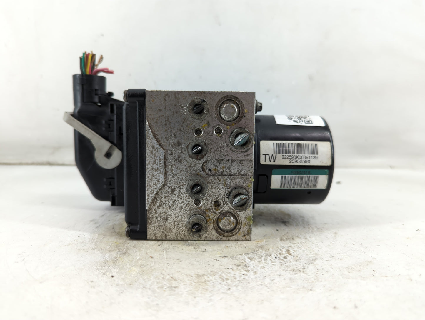 2008-2009 Pontiac G6 ABS Pump Control Module Replacement P/N:25949989 Fits Fits 2008 2009 OEM Used Auto Parts - Oemusedautop