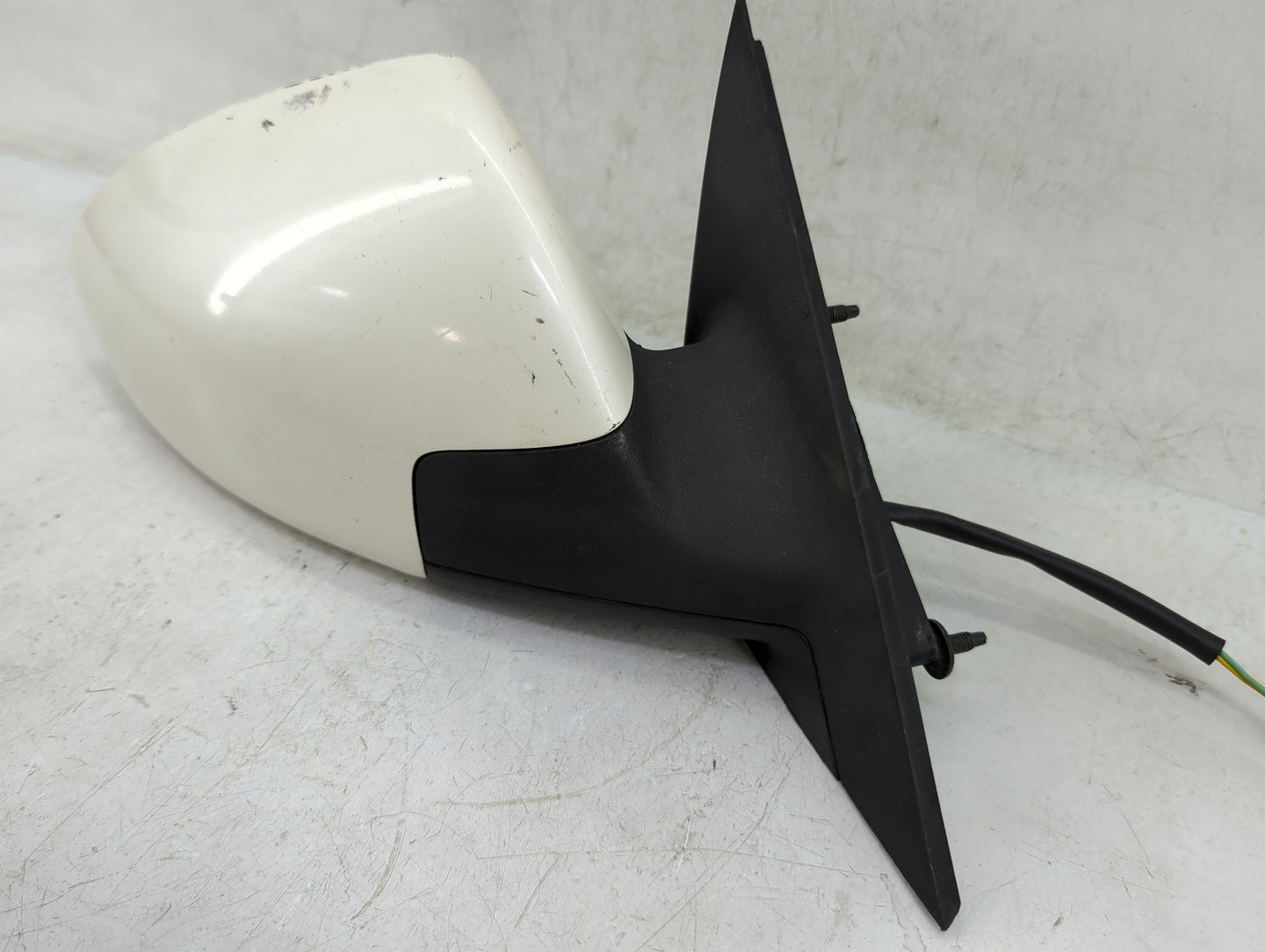 2009 Pontiac G6 Passenger Side View Mirror - Right Door Mirror OEM Used - Oemusedautoparts1.com
