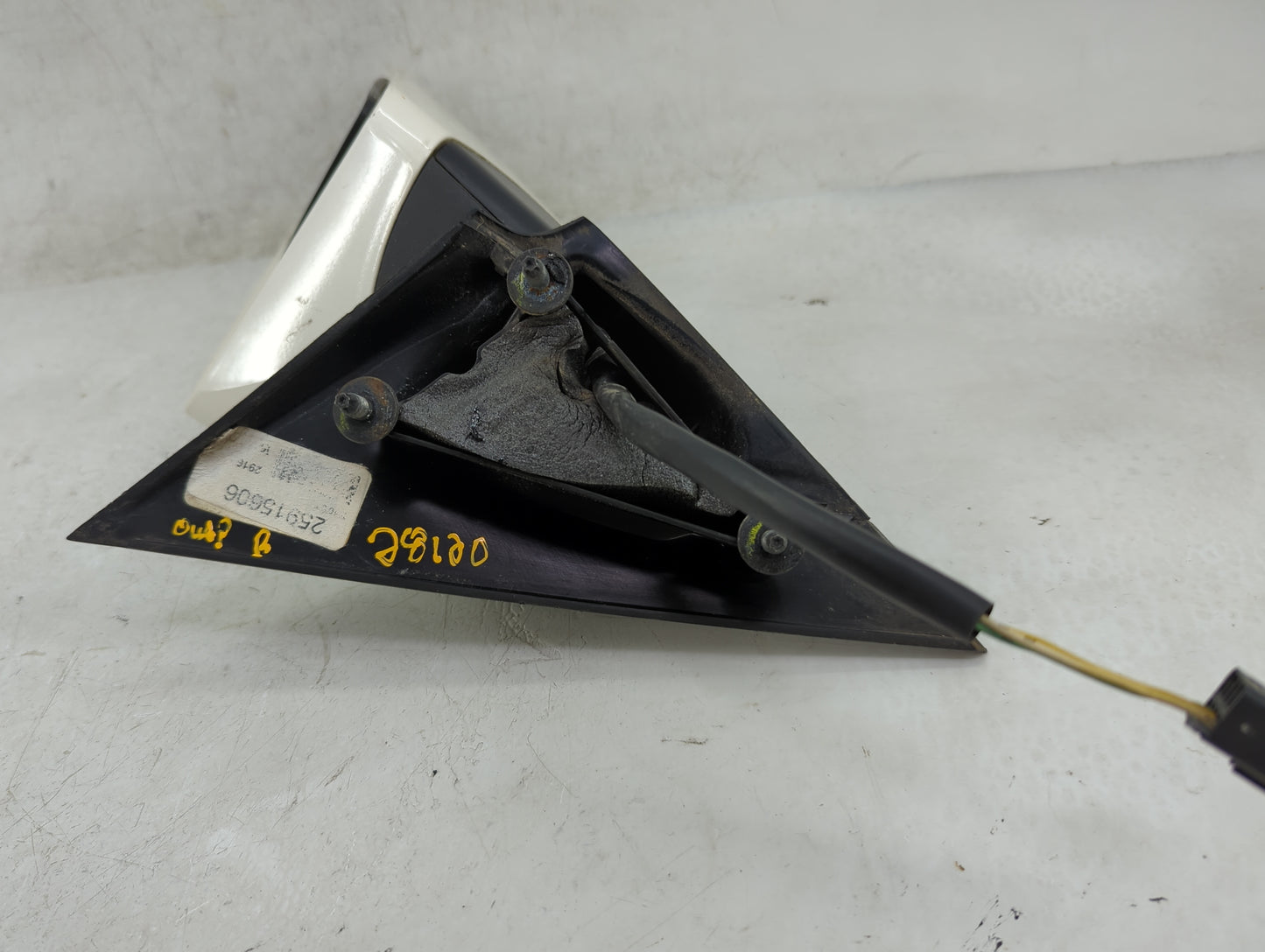 2009 Pontiac G6 Passenger Side View Mirror - Right Door Mirror OEM Used - Oemusedautoparts1.com