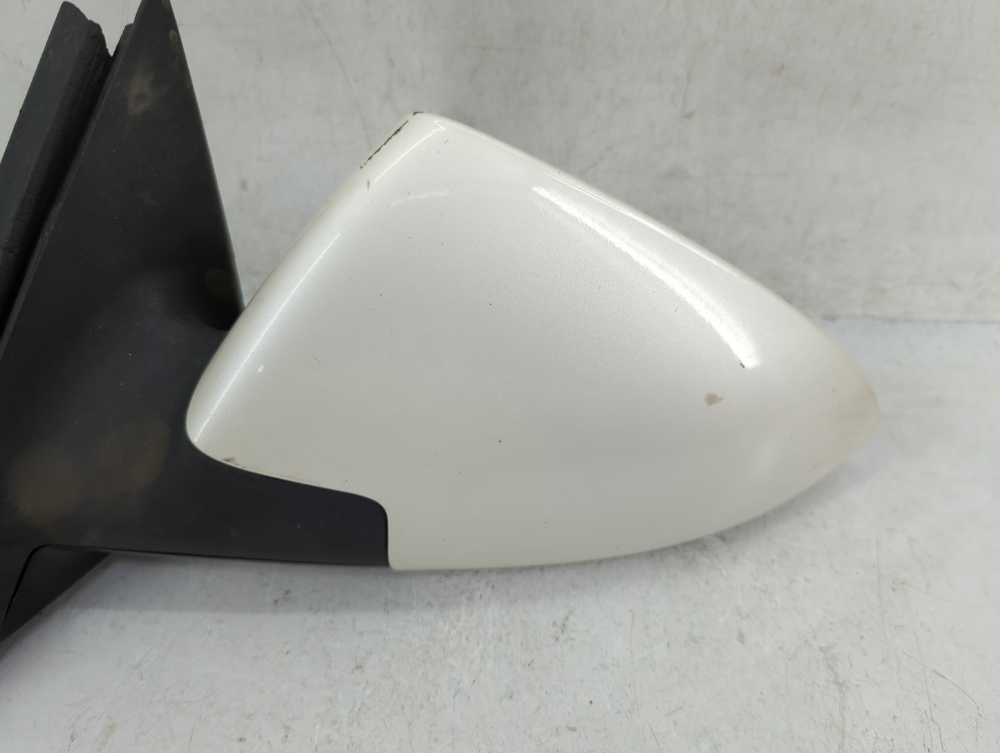 2009 Pontiac G6 Driver Side View Mirror - Left Door Mirror OEM Used - Oemusedautoparts1.com