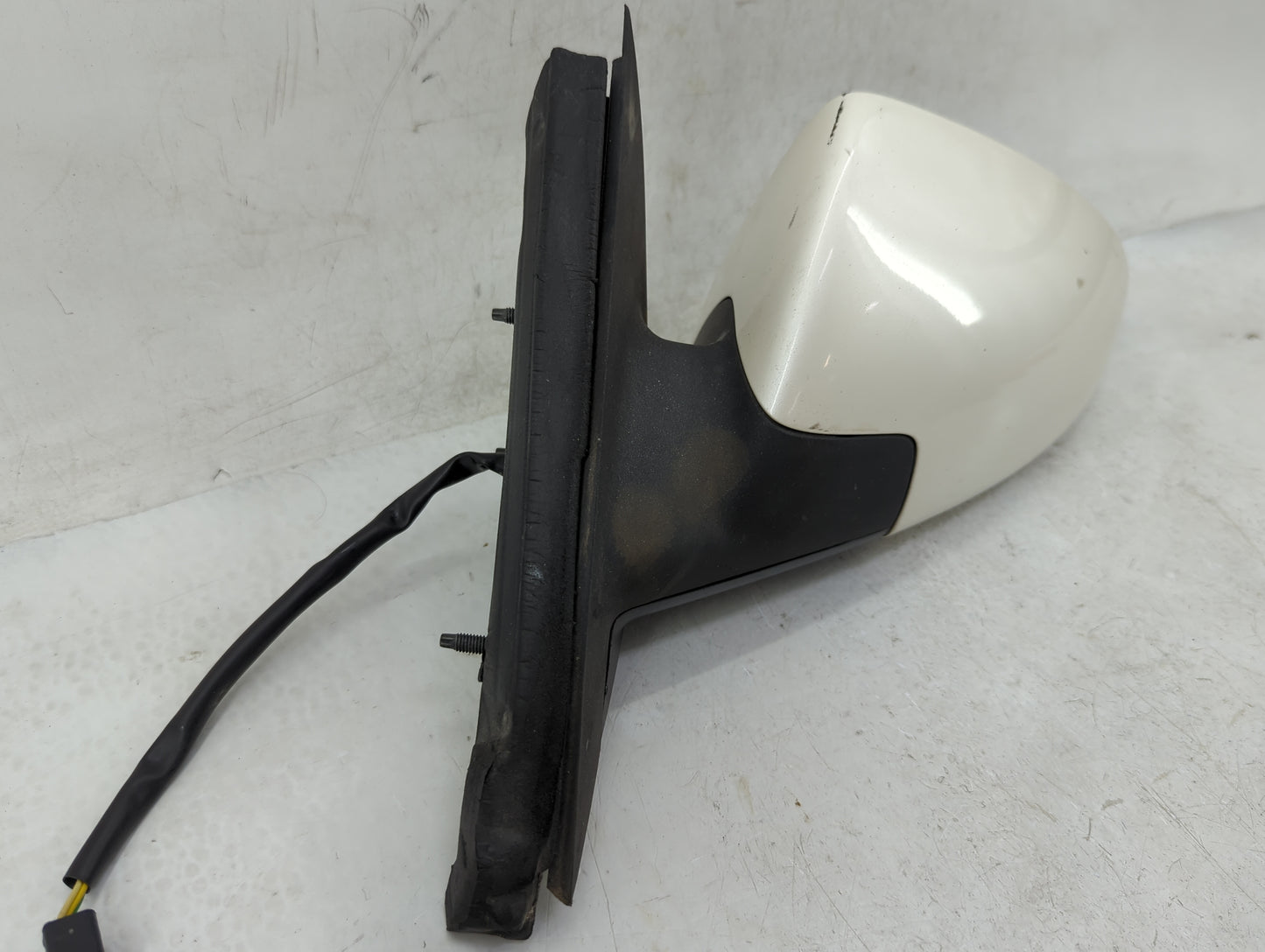 2009 Pontiac G6 Driver Side View Mirror - Left Door Mirror OEM Used - Oemusedautoparts1.com