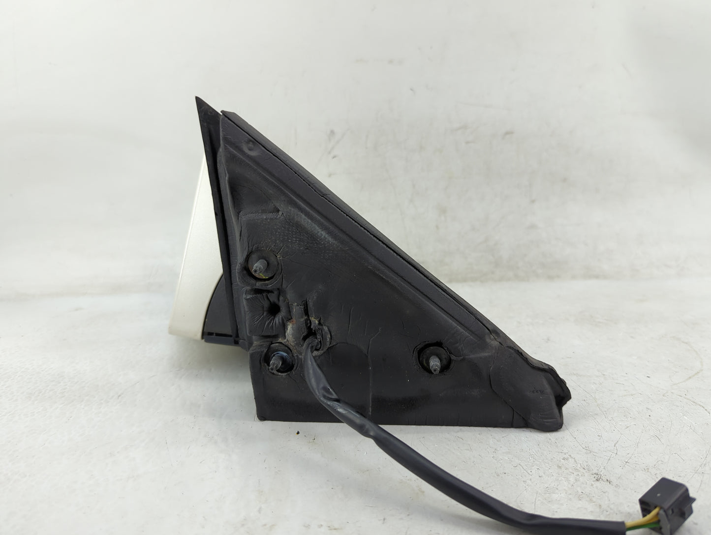 2009 Pontiac G6 Driver Side View Mirror - Left Door Mirror OEM Used - Oemusedautoparts1.com
