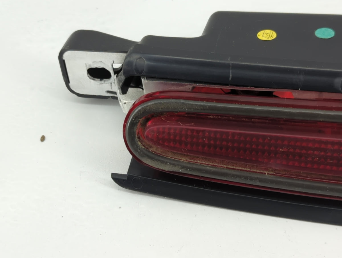 2009 Pontiac G6 Third Brake Light Tail Light Fits OEM Used Auto Parts - Oemusedautoparts1.com