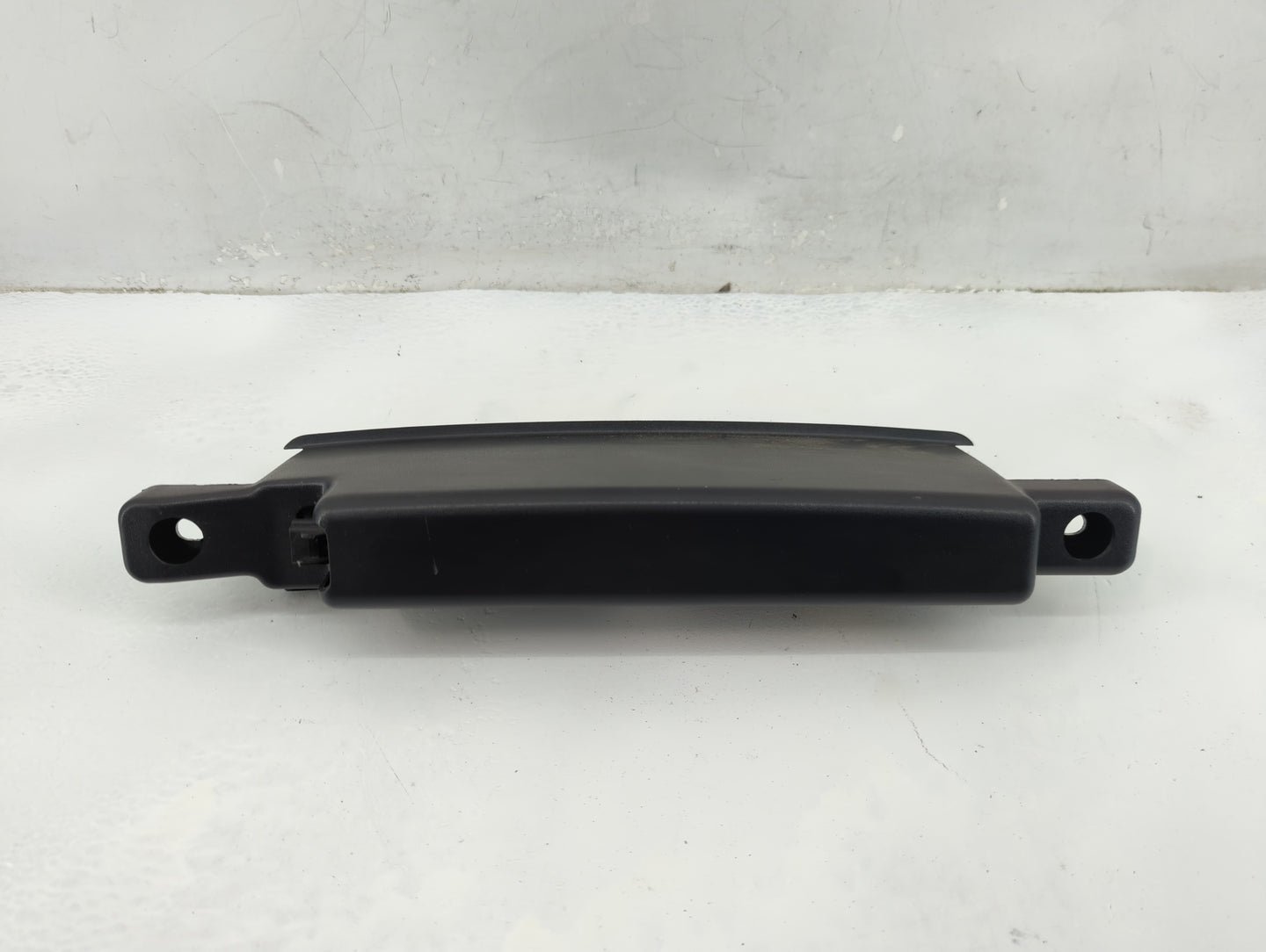 2009 Pontiac G6 Third Brake Light Tail Light Fits OEM Used Auto Parts - Oemusedautoparts1.com