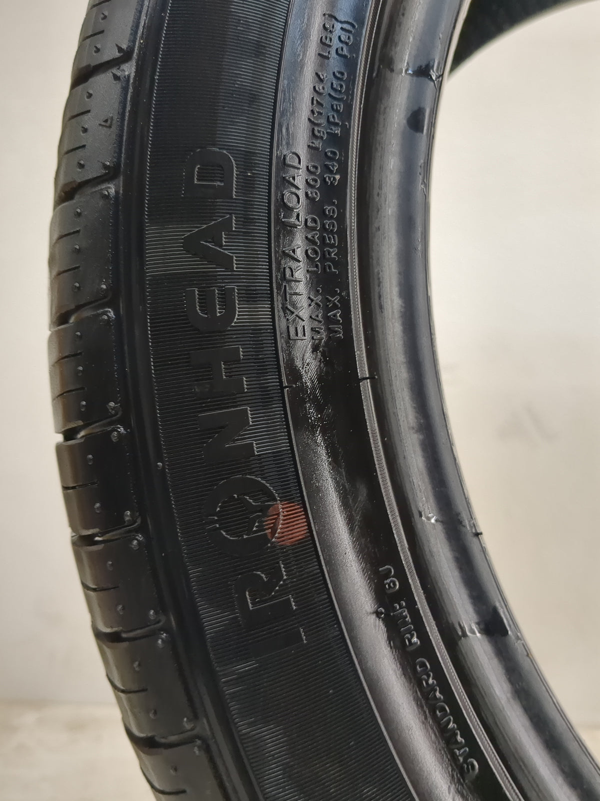 Used Tire 245/45R18 IRONHEAD REFLEX IHO1 100W - Tread Depth 11/32 - Oemusedautoparts1.com