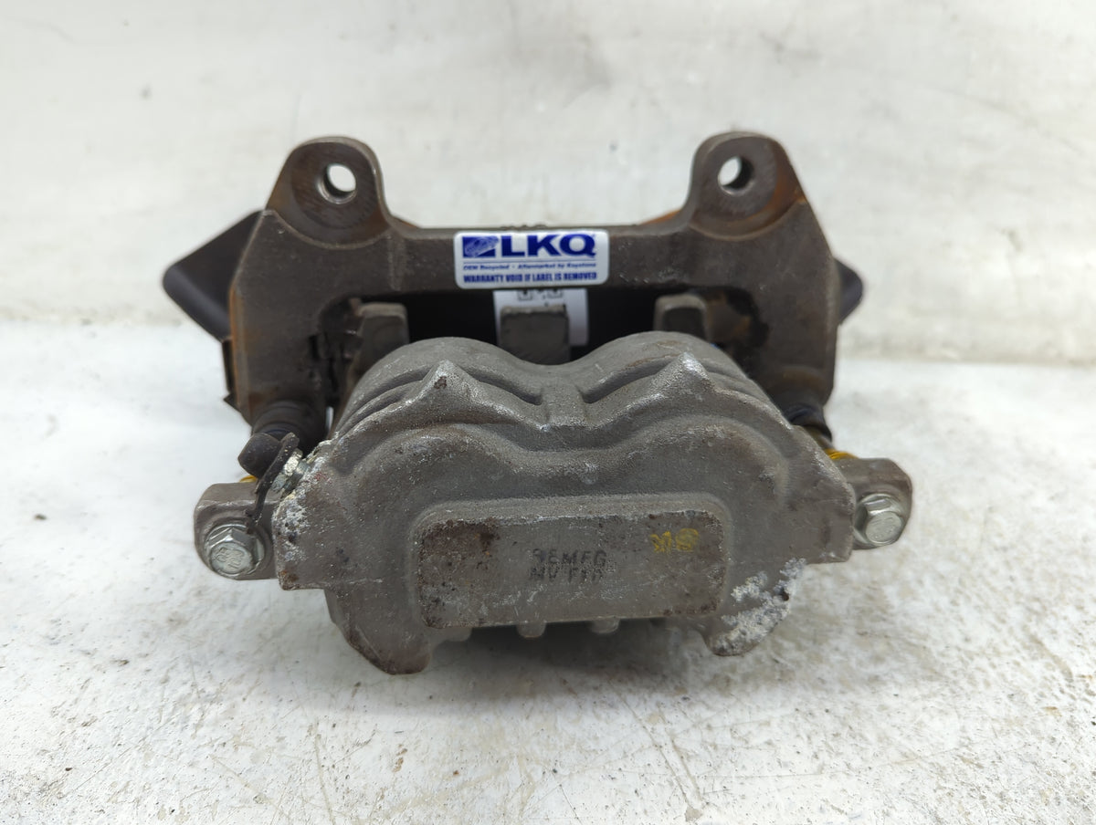 2008-2009 Pontiac G8 Front Driver Left Brake Caliper 1511054 - Oemusedautoparts1.com