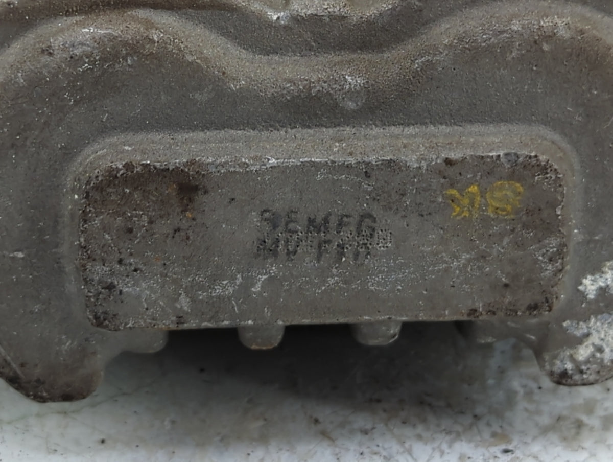 2008-2009 Pontiac G8 Front Driver Left Brake Caliper 1511054 - Oemusedautoparts1.com