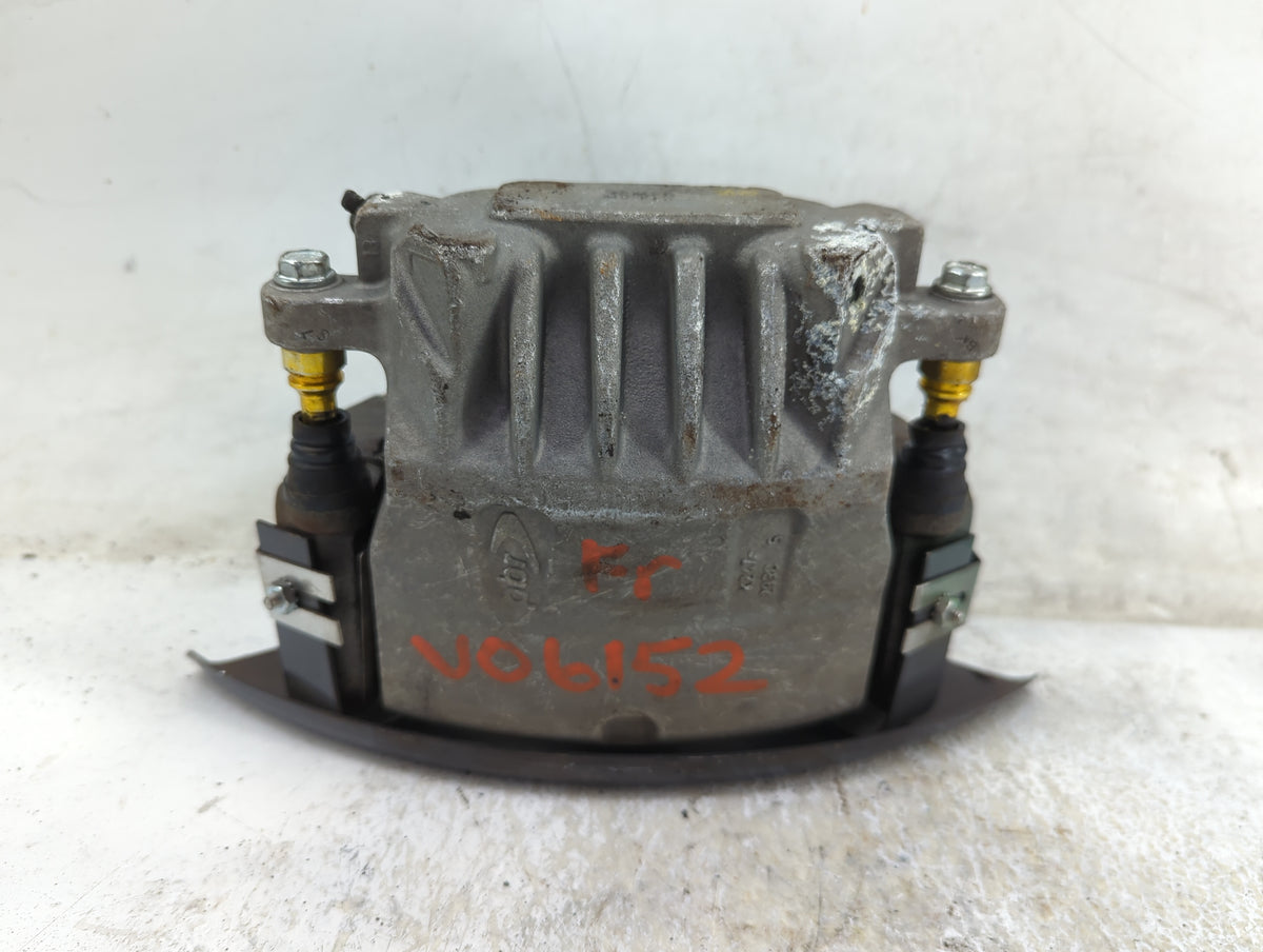 2008-2009 Pontiac G8 Front Driver Left Brake Caliper 1511054 - Oemusedautoparts1.com