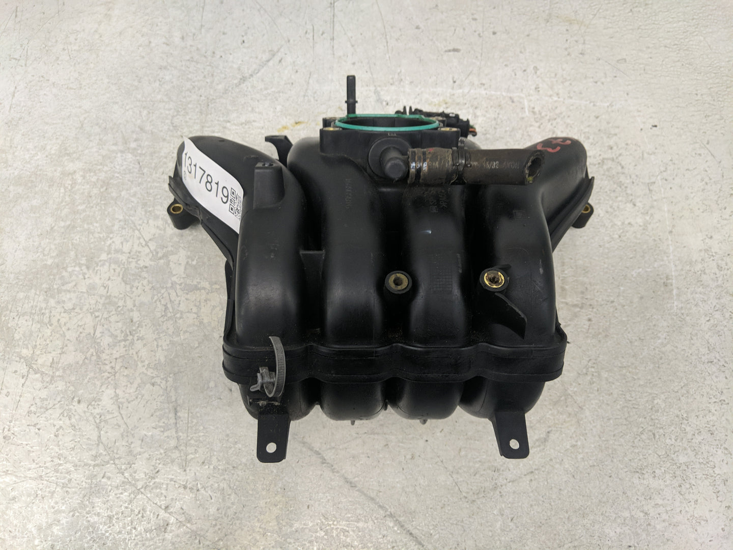 2008-2009 Pontiac Solstice Air Intake Manifold P/N:12617644 Fits Fits 2007 2008 2009 2010 2011 2012 OEM Used Auto Parts - Oe