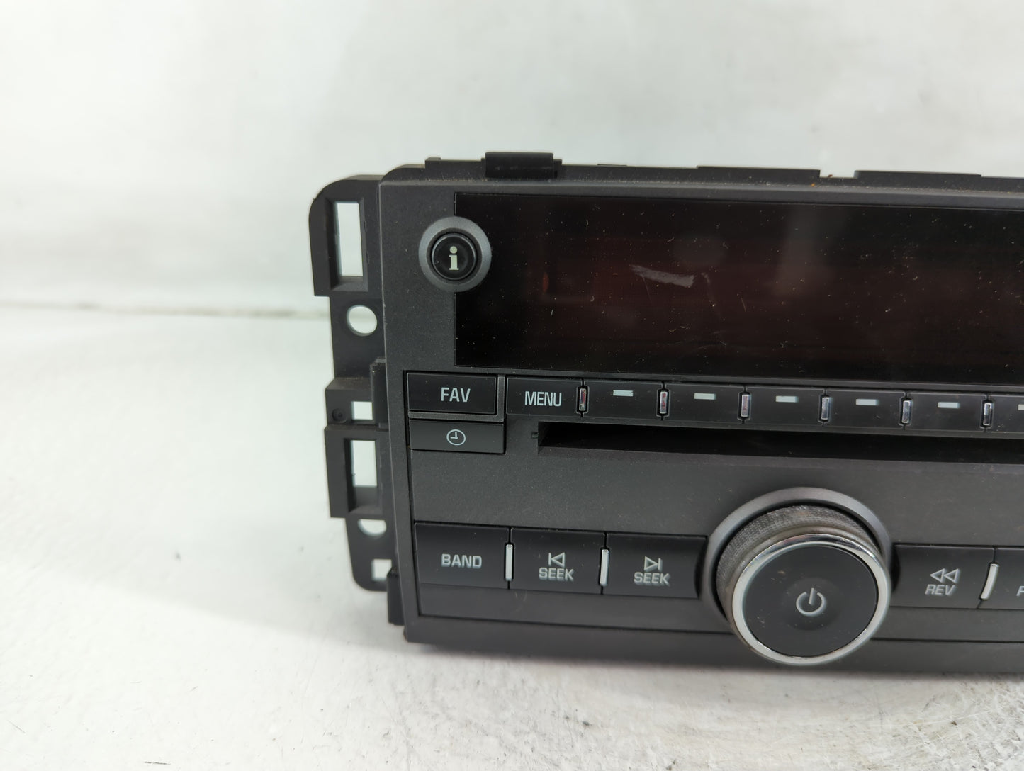 2009 Pontiac Torrent Radio AM FM Cd Player Receiver Replacement P/N:25994583 Fits OEM Used Auto Parts - Oemusedautoparts1.co