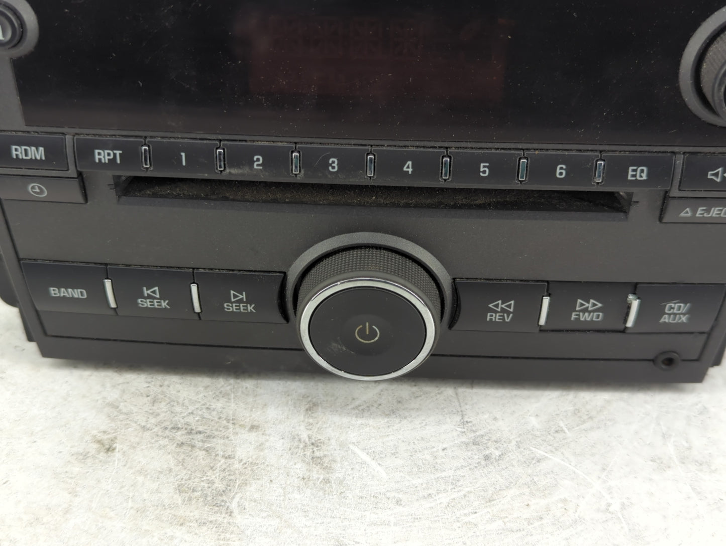 2009 Pontiac Torrent Radio AM FM Cd Player Receiver Replacement P/N:25957003 Fits OEM Used Auto Parts - Oemusedautoparts1.co