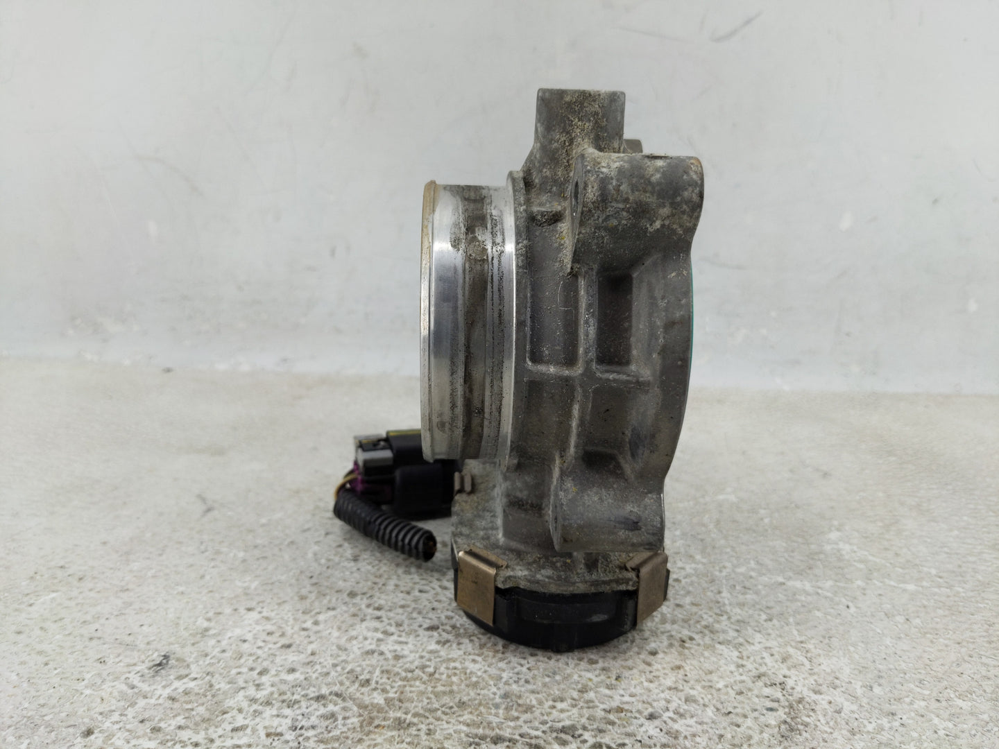 2007-2009 Pontiac Torrent Throttle Body Fits Fits 2006 2007 2008 2009 2010 2011 OEM Used Auto Parts - Oemusedautoparts1.com