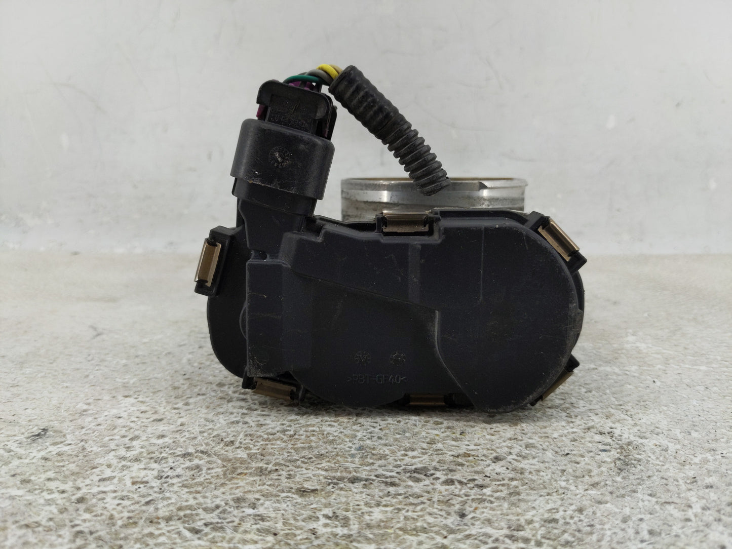 2007-2009 Pontiac Torrent Throttle Body Fits Fits 2006 2007 2008 2009 2010 2011 OEM Used Auto Parts - Oemusedautoparts1.com