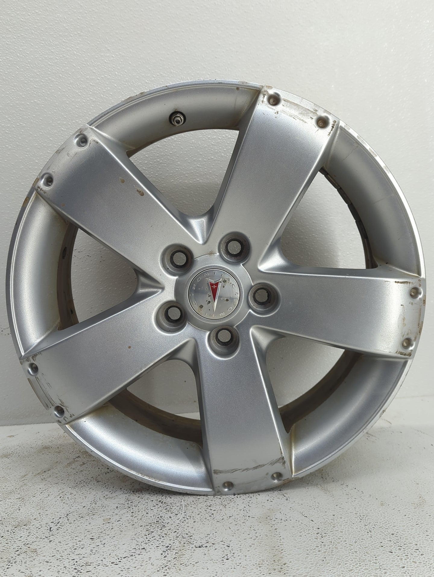 2006-2009 Pontiac Torrent Oem Wheel Rim Silver - Oemusedautoparts1.com