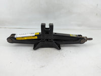 2009 Pontiac Vibe Spare Scissor Car Jack 1123377 - Oemusedautoparts1.com