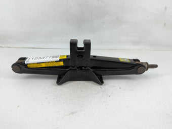 compare product 2009 Pontiac Vibe Spare Scissor Car Jack 1123377