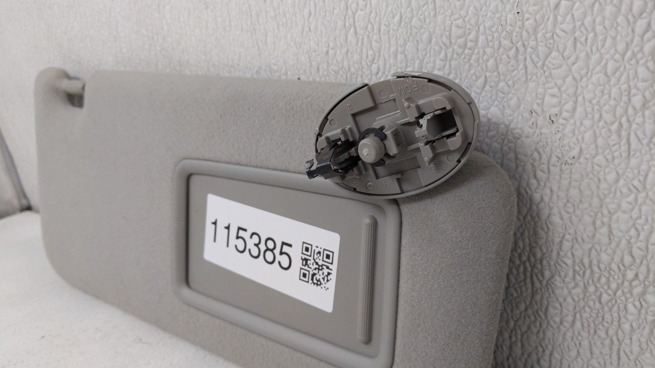 2009-2010 Pontiac Vibe Sun Visor Shade Replacement Passenger Right Mirror Fits Fits 2009 2010 OEM Used Auto Parts - Oemuseda