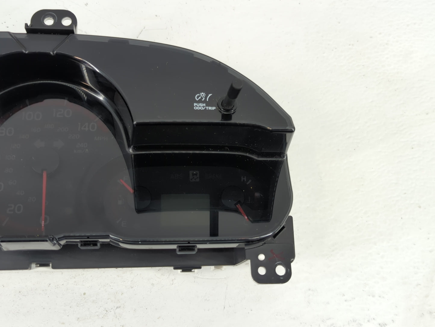 2009-2010 Pontiac Vibe Instrument Cluster Speedometer Gauges P/N:83800-01360-00 Fits Fits 2009 2010 OEM Used Auto Parts - Oe