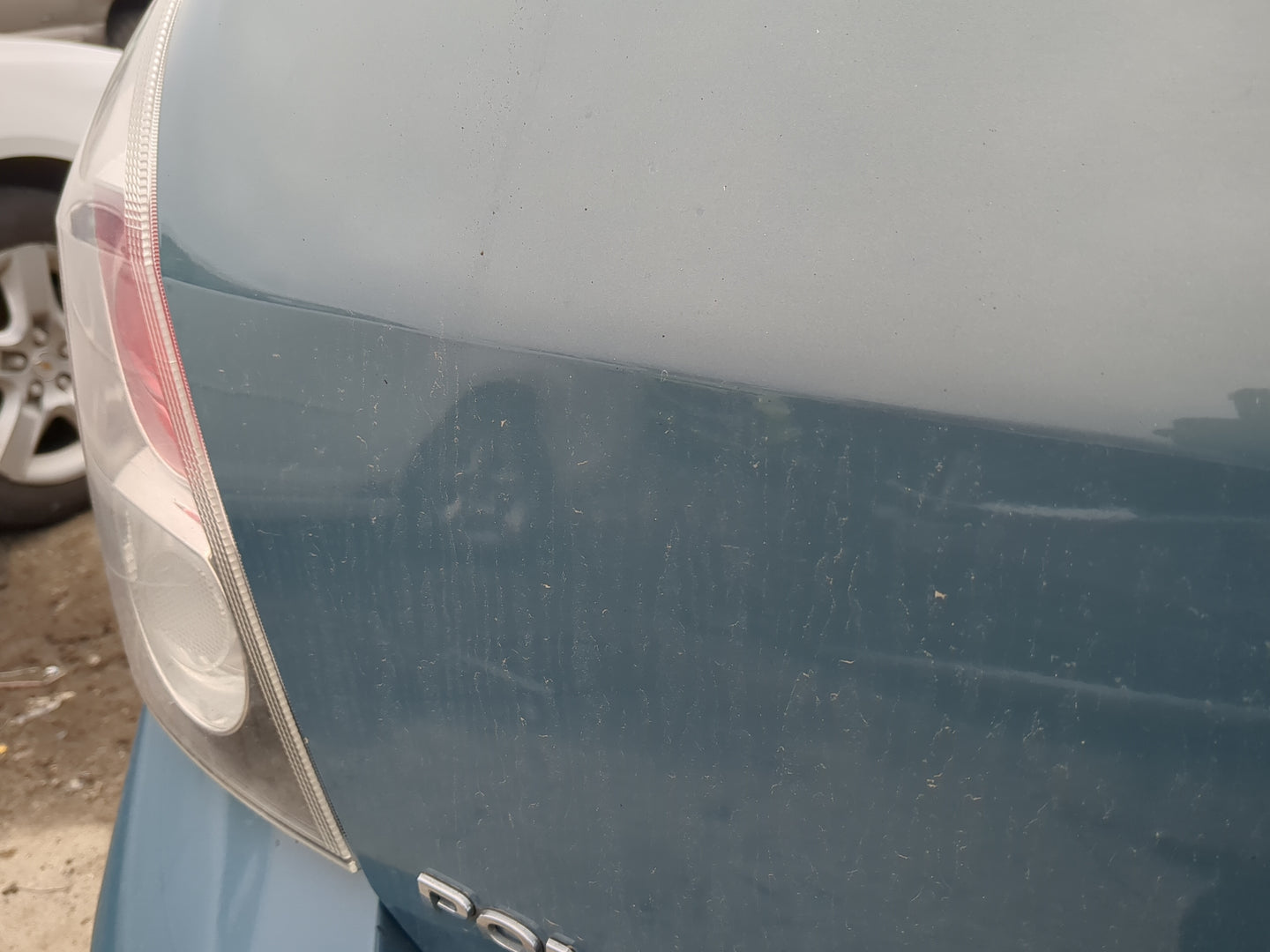 2009-2010 Pontiac Vibe Trunk/decklid/hatch/tailgate Oem - Oemusedautoparts1.com