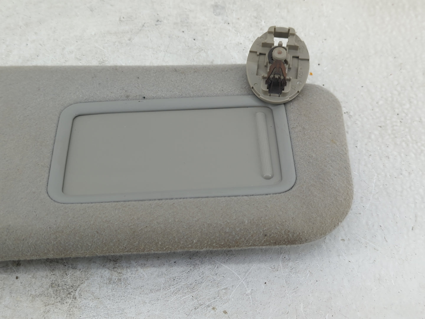 2009-2010 Pontiac Vibe Sun Visor Shade Replacement Passenger Right Mirror Fits Fits 2009 2010 OEM Used Auto Parts - Oemuseda