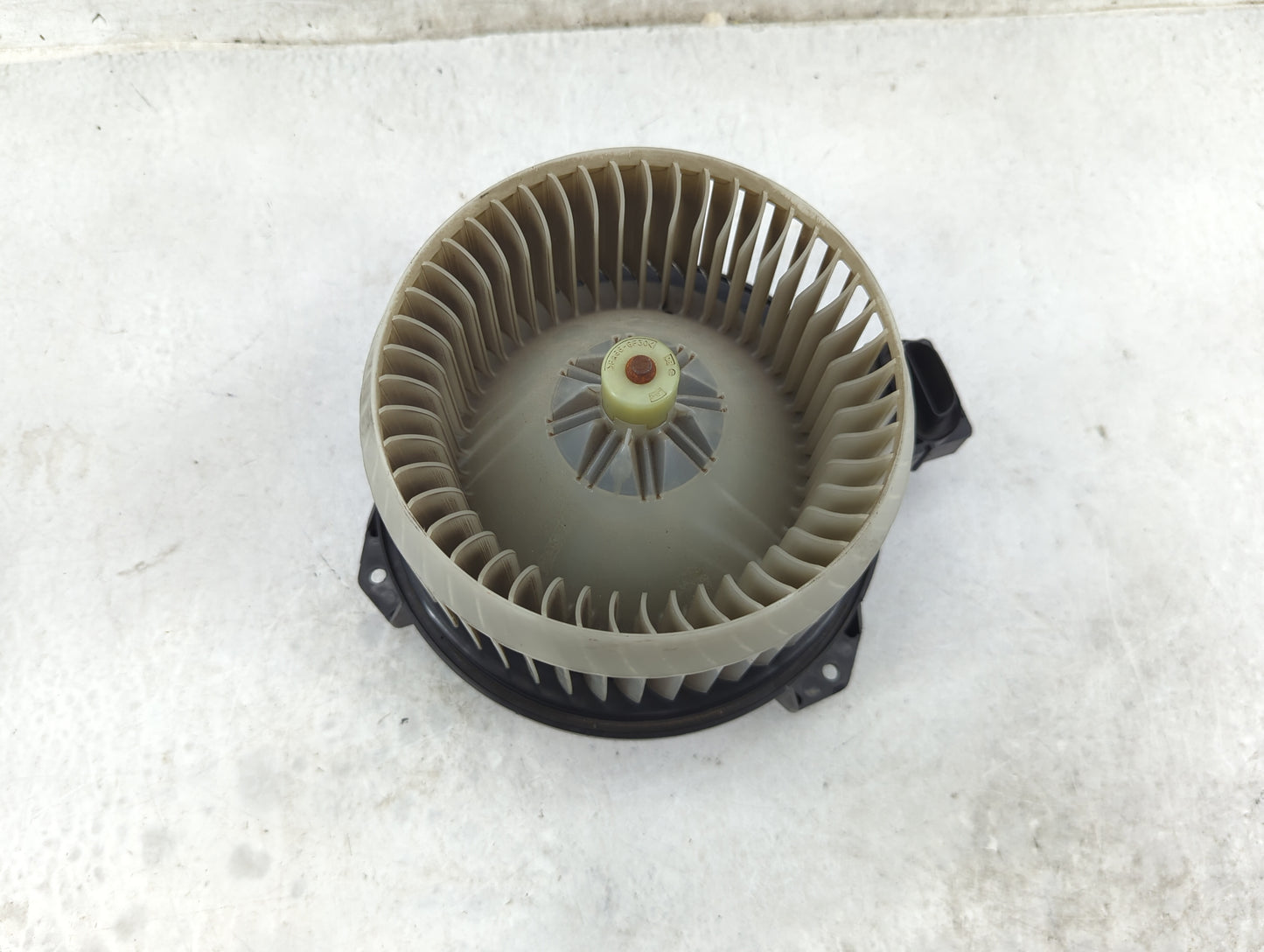 2009 Pontiac Vibe Heater AC Blower Motor P/N:AY2727UU-5151 Fits OEM Used Auto Parts - Oemusedautoparts1.com