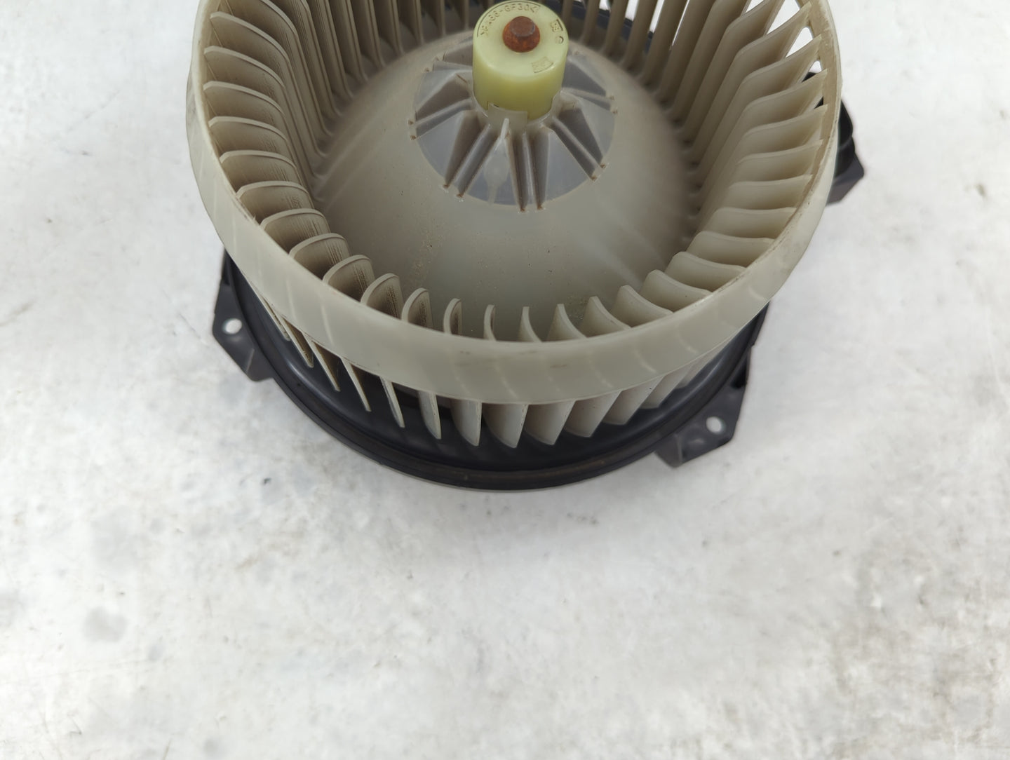 2009 Pontiac Vibe Heater AC Blower Motor P/N:AY2727UU-5151 Fits OEM Used Auto Parts - Oemusedautoparts1.com