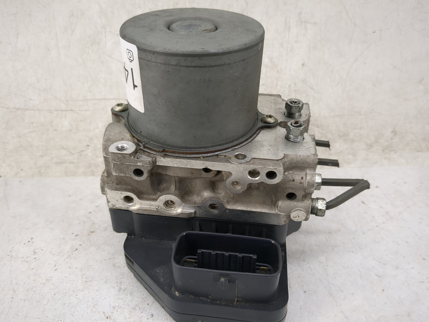 2009-2010 Pontiac Vibe ABS Pump Control Module Replacement P/N:44540-02120 89541-12360, 133800-4100 Fits Fits 2009 2010 OEM 