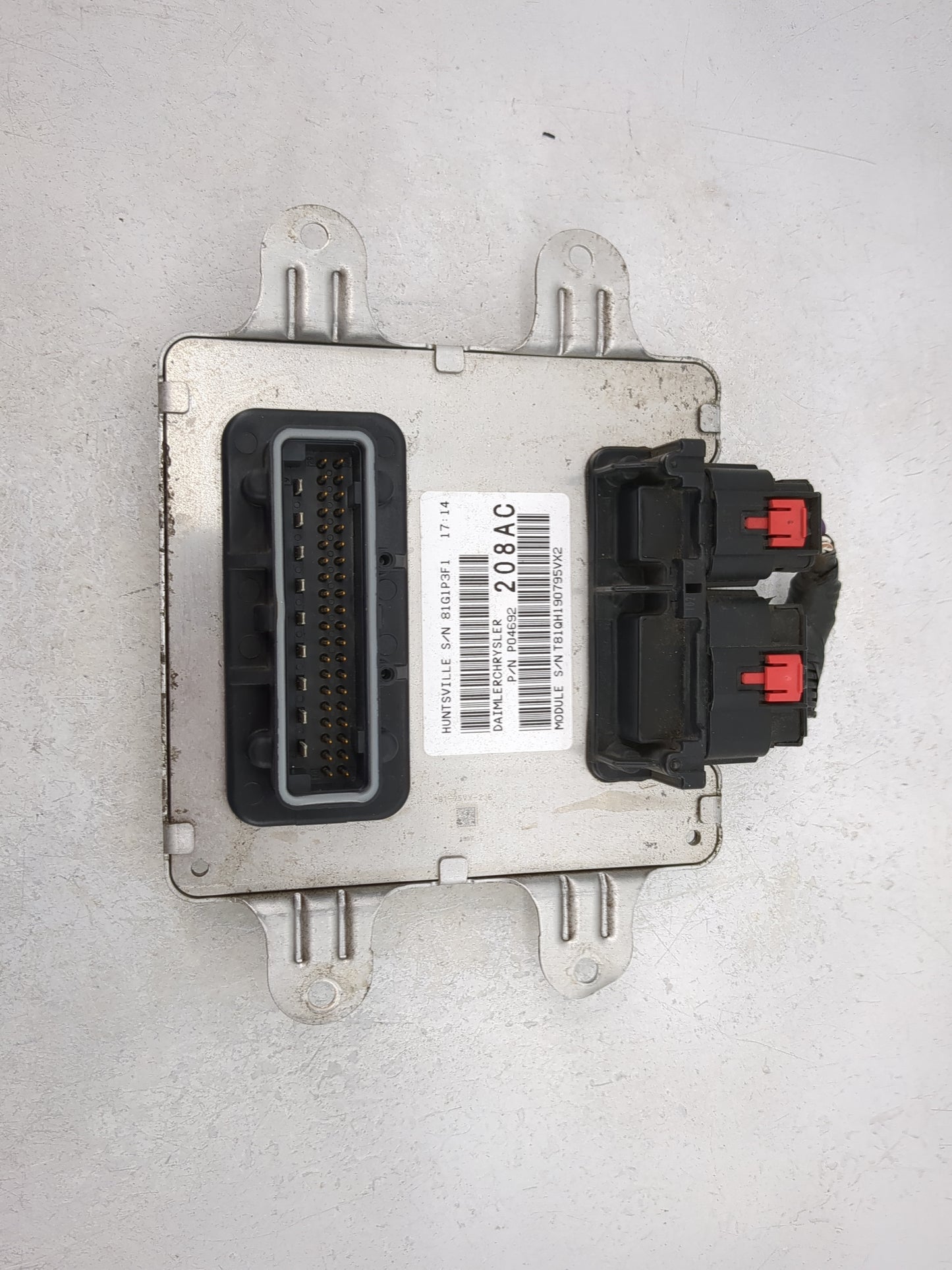 2009 Pontiac Vibe PCM Engine Control Computer ECU ECM PCU OEM P/N:P04692208AC P04692212AC Fits OEM Used Auto Parts - Oemused