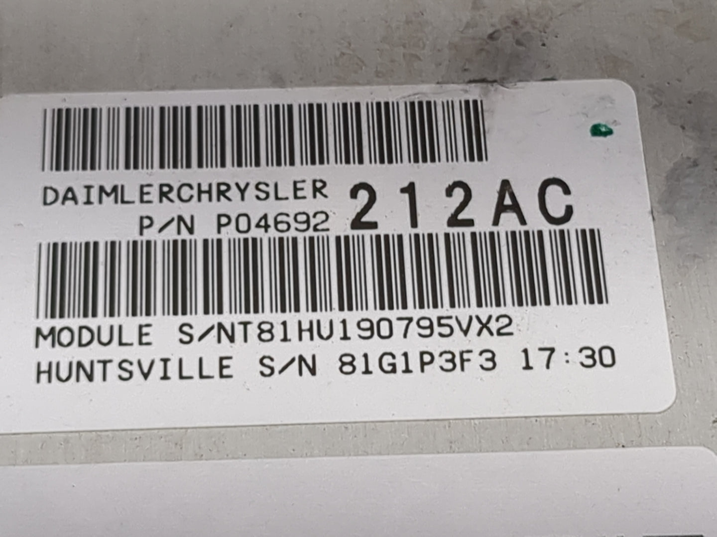 2009 Pontiac Vibe PCM Engine Control Computer ECU ECM PCU OEM P/N:P04692208AC P04692212AC Fits OEM Used Auto Parts - Oemused