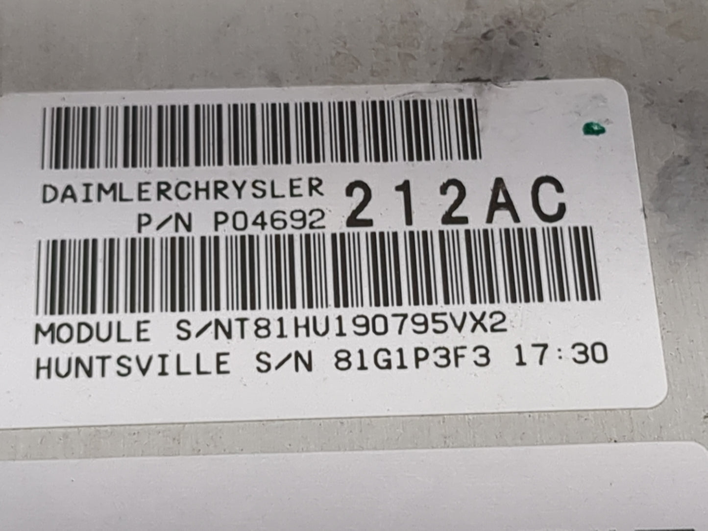 2009 Pontiac Vibe PCM Engine Control Computer ECU ECM PCU OEM P/N:P04692208AC P04692212AC Fits OEM Used Auto Parts - Oemused
