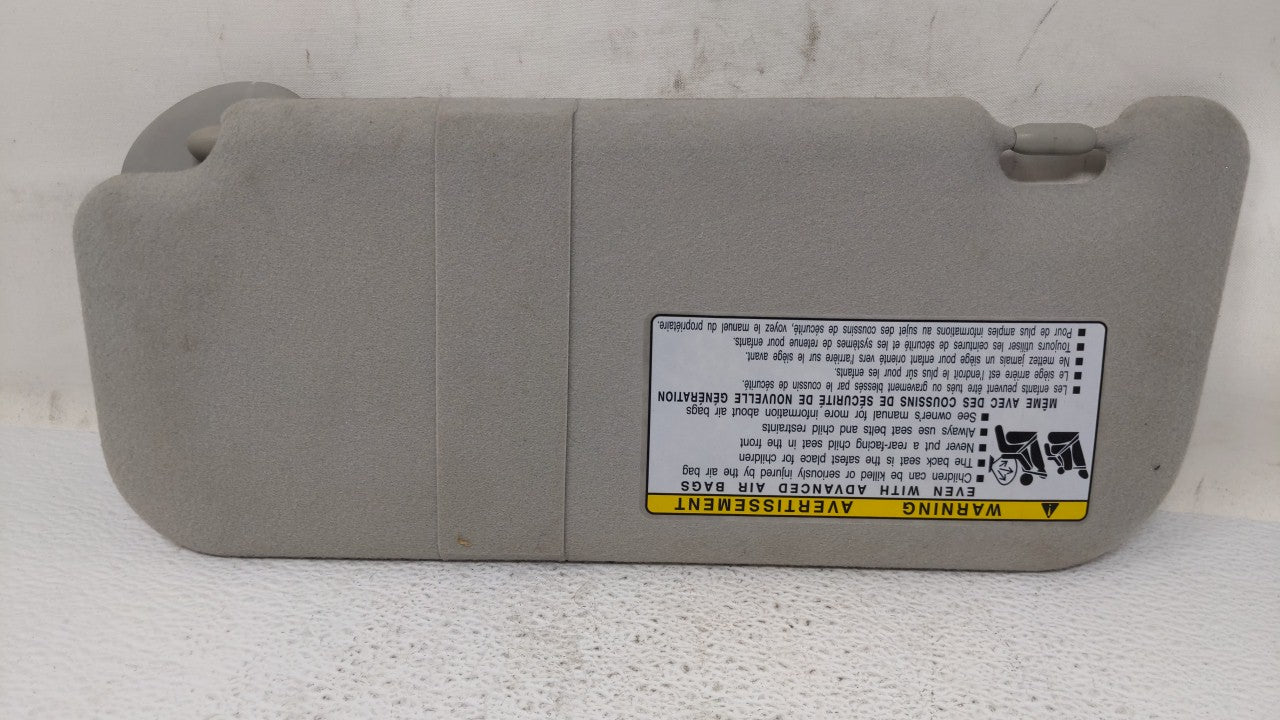 2009-2010 Pontiac Vibe Sun Visor Shade Replacement Passenger Right Mirror Fits Fits 2009 2010 OEM Used Auto Parts - Oemuseda