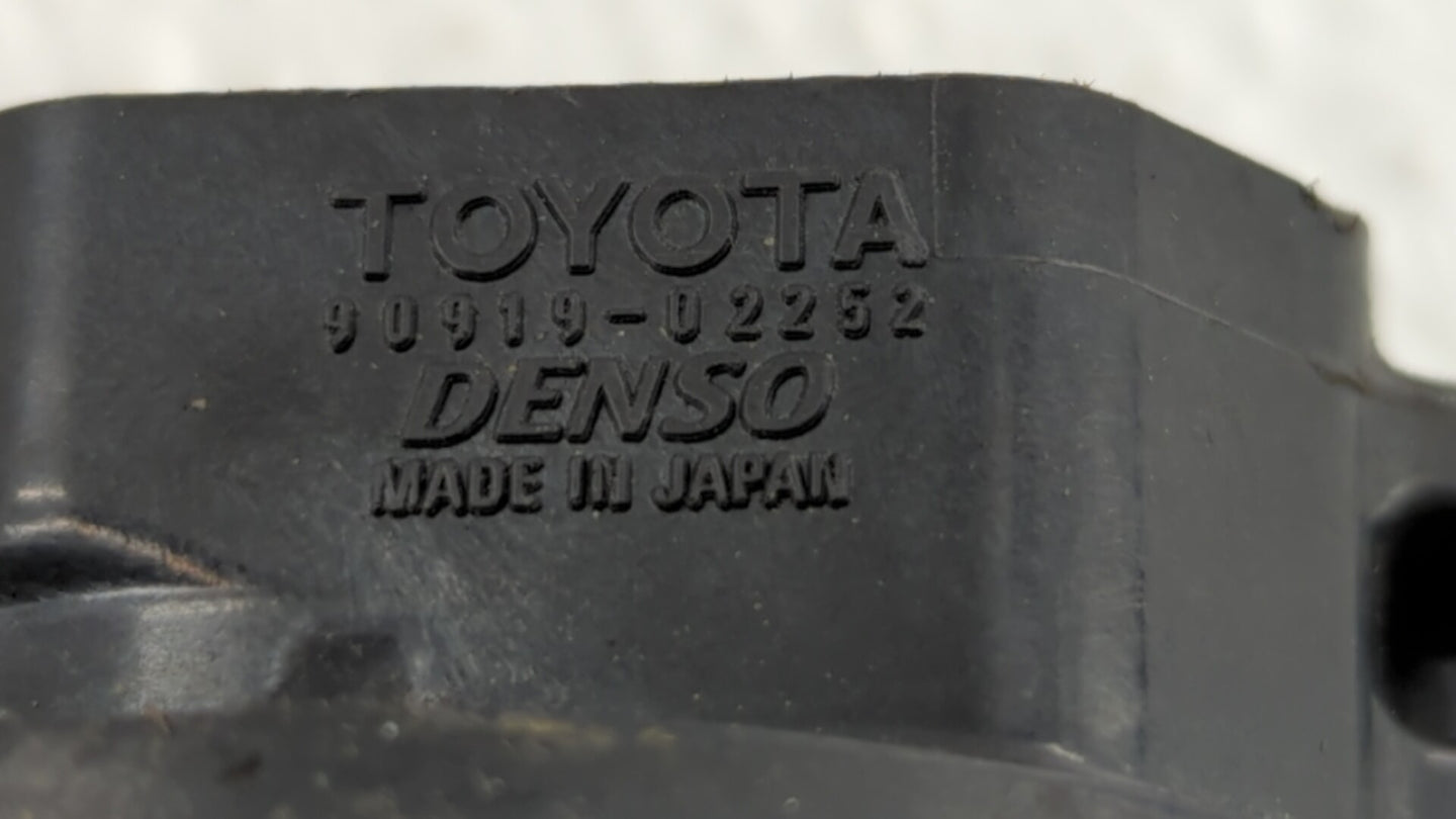 2009-2010 Pontiac Vibe Ignition Coil Igniter Pack - Oemusedautoparts1.com