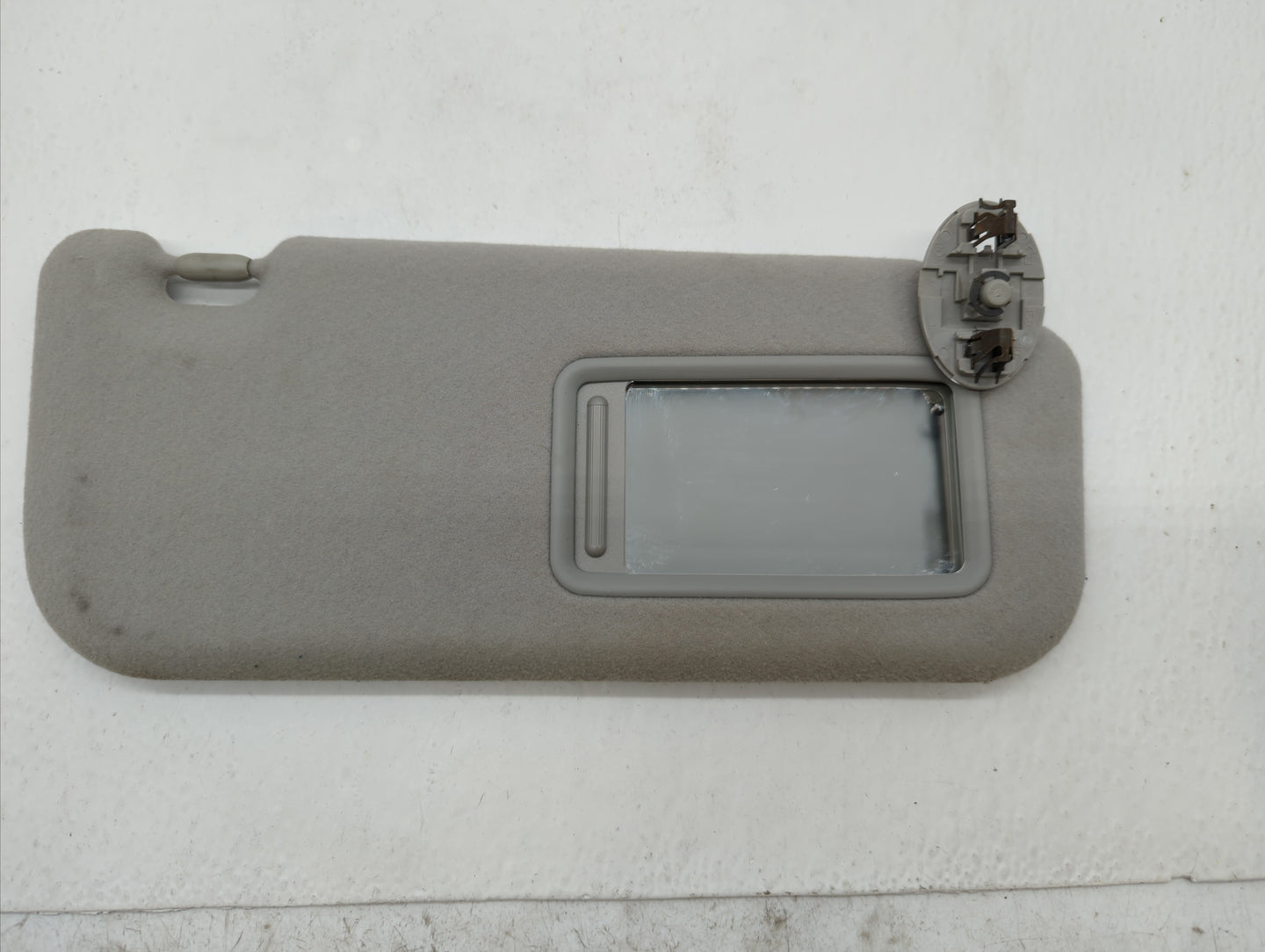 2009-2010 Pontiac Vibe Sun Visor Shade Replacement Passenger Right Mirror Fits Fits 2009 2010 OEM Used Auto Parts - Oemuseda