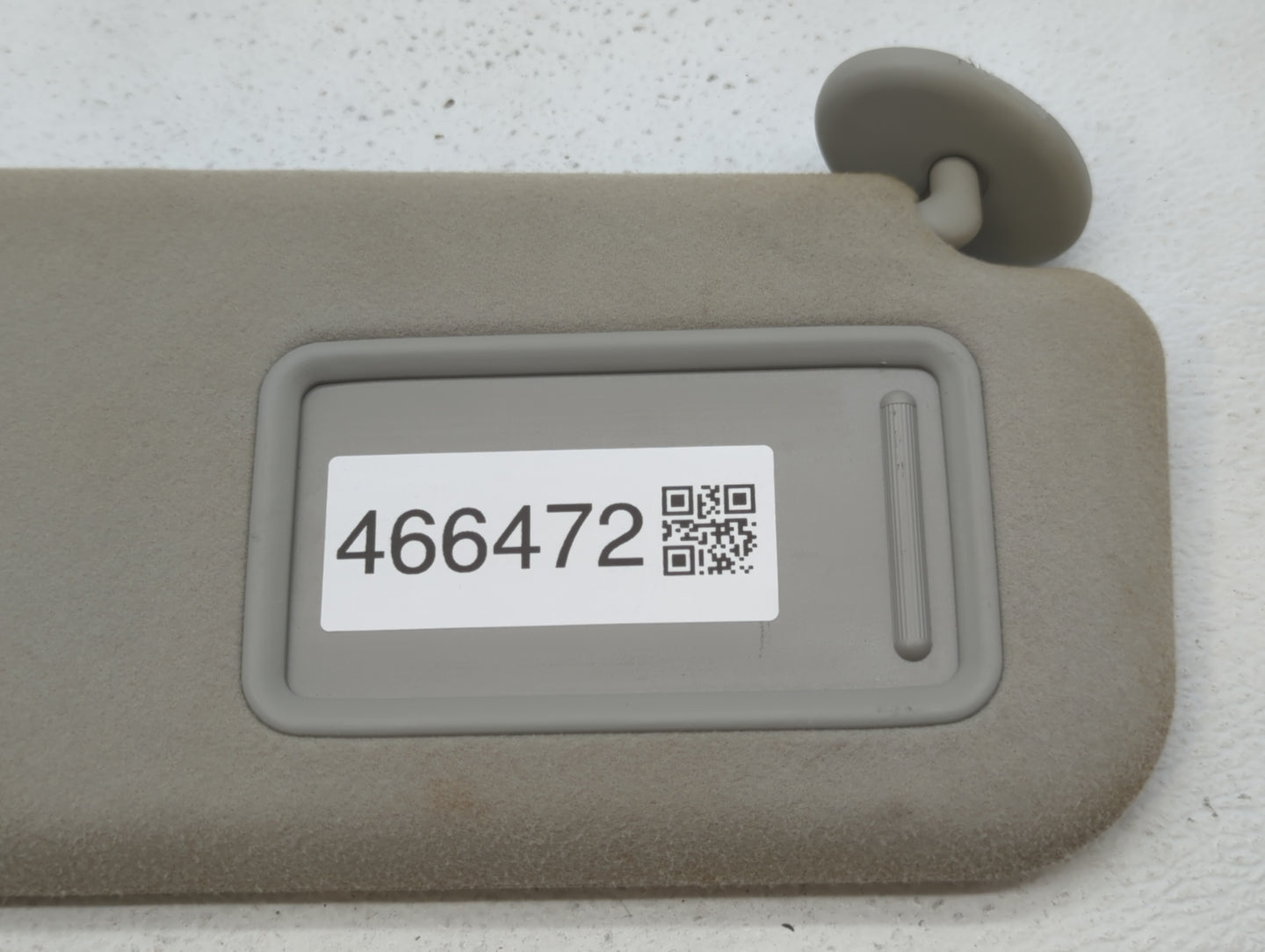 2009-2010 Pontiac Vibe Sun Visor Shade Replacement Passenger Right Mirror Fits Fits 2009 2010 OEM Used Auto Parts - Oemuseda