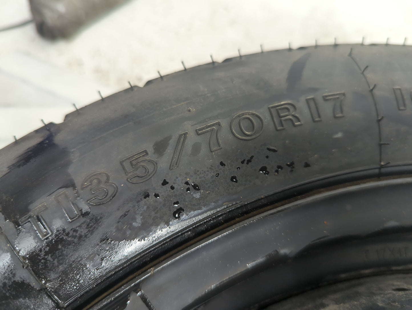2009-2010 Pontiac Vibe Spare Donut Tire Wheel Rim Oem - Oemusedautoparts1.com