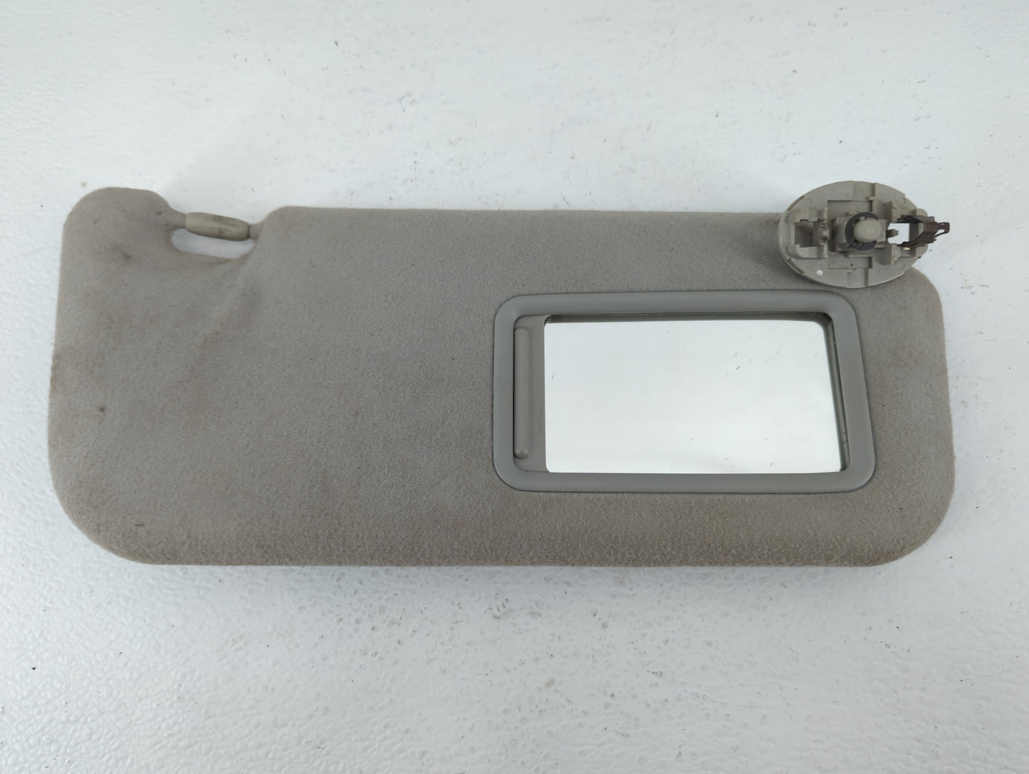 2009-2010 Pontiac Vibe Sun Visor Shade Replacement Passenger Right Mirror Fits Fits 2009 2010 OEM Used Auto Parts - Oemuseda