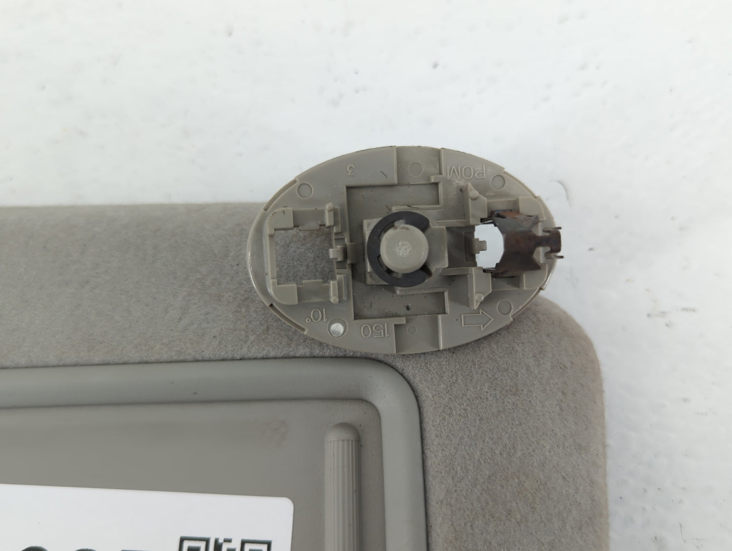 2009-2010 Pontiac Vibe Sun Visor Shade Replacement Passenger Right Mirror Fits Fits 2009 2010 OEM Used Auto Parts - Oemuseda