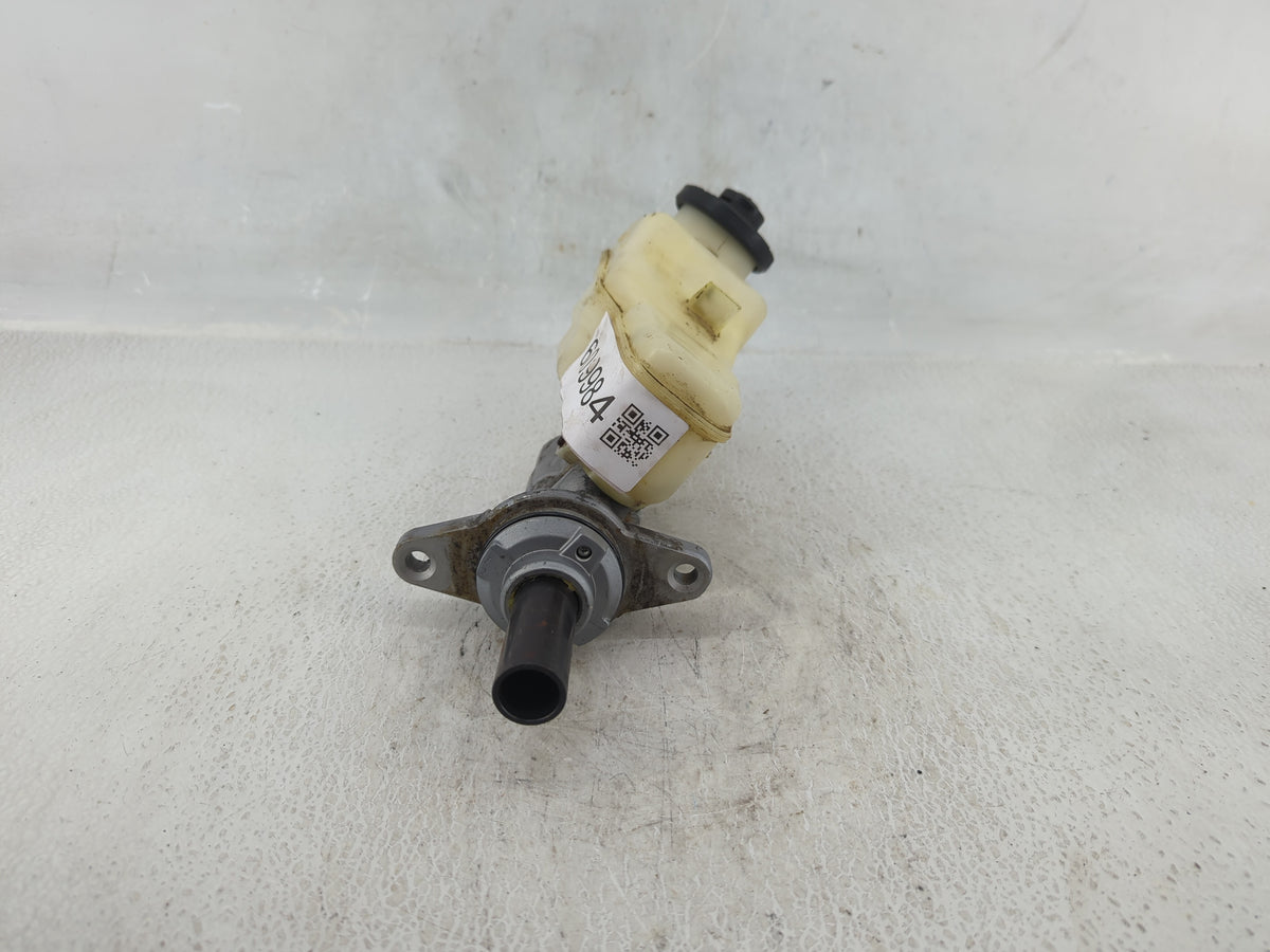 2009-2009 Pontiac Vibe Brake Master Cylinder - Oemusedautoparts1.com