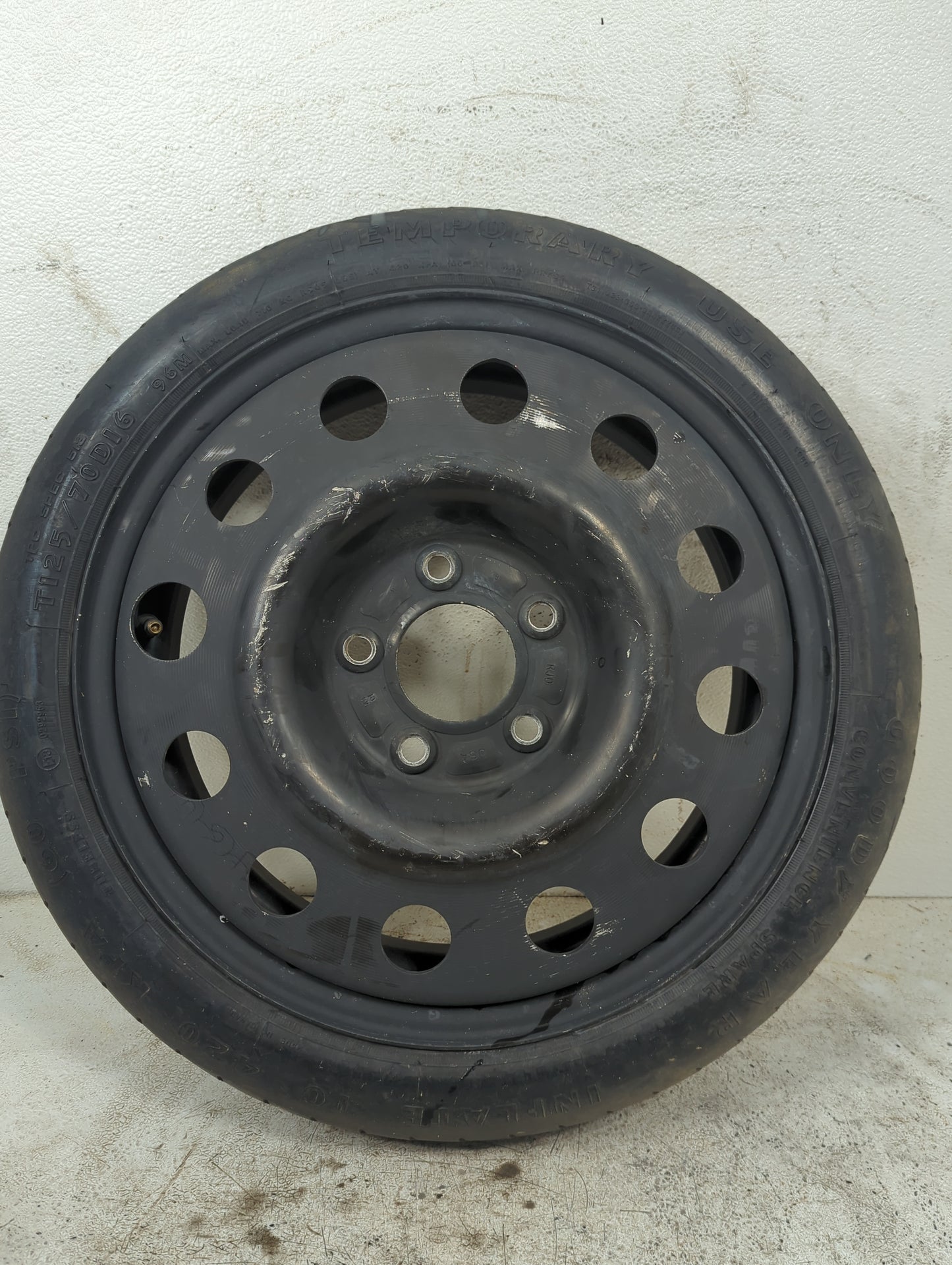 Pontiac Vibe Vibe Spare Donut Tire Wheel Rim Oem 5035976 - Oemusedautoparts1.com