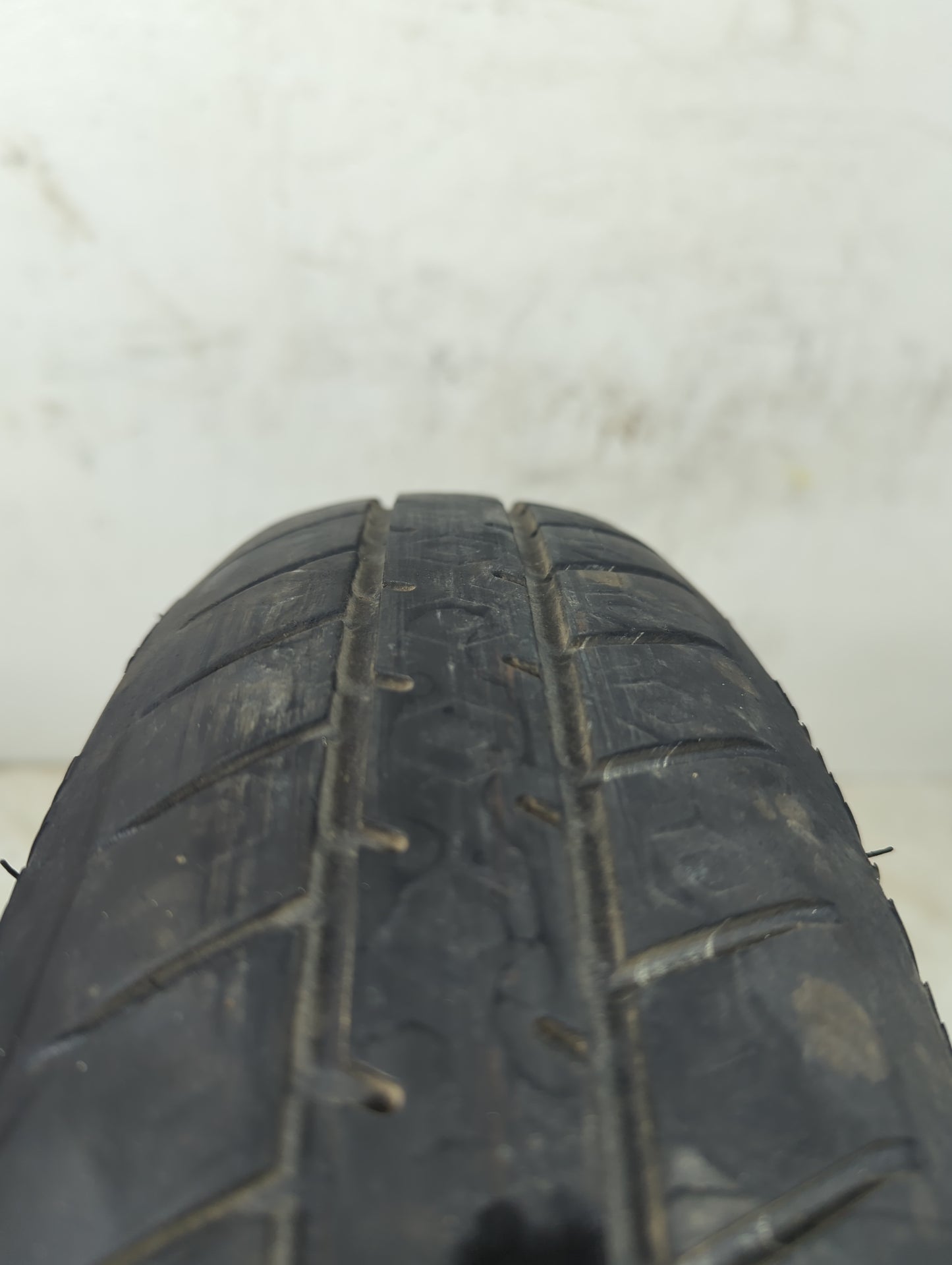 Pontiac Vibe Vibe Spare Donut Tire Wheel Rim Oem 5035976 - Oemusedautoparts1.com