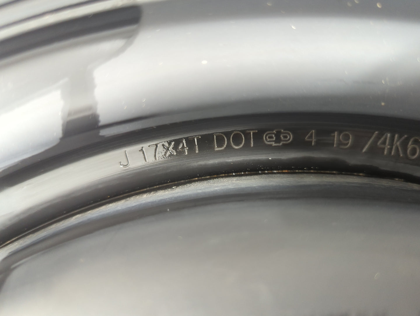 2009 Pontiac Vibe Vibe Spare Donut Tire Wheel Rim Oem - Oemusedautoparts1.com