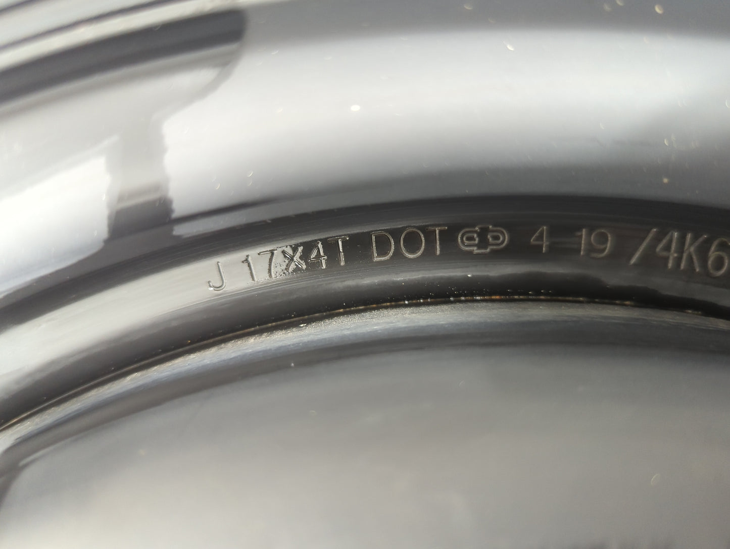 2009 Pontiac Vibe Vibe Spare Donut Tire Wheel Rim Oem - Oemusedautoparts1.com