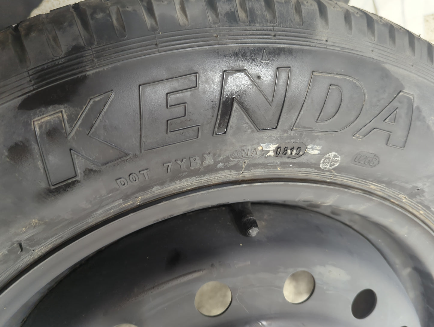 2009 Pontiac Vibe Vibe Spare Donut Tire Wheel Rim Oem - Oemusedautoparts1.com