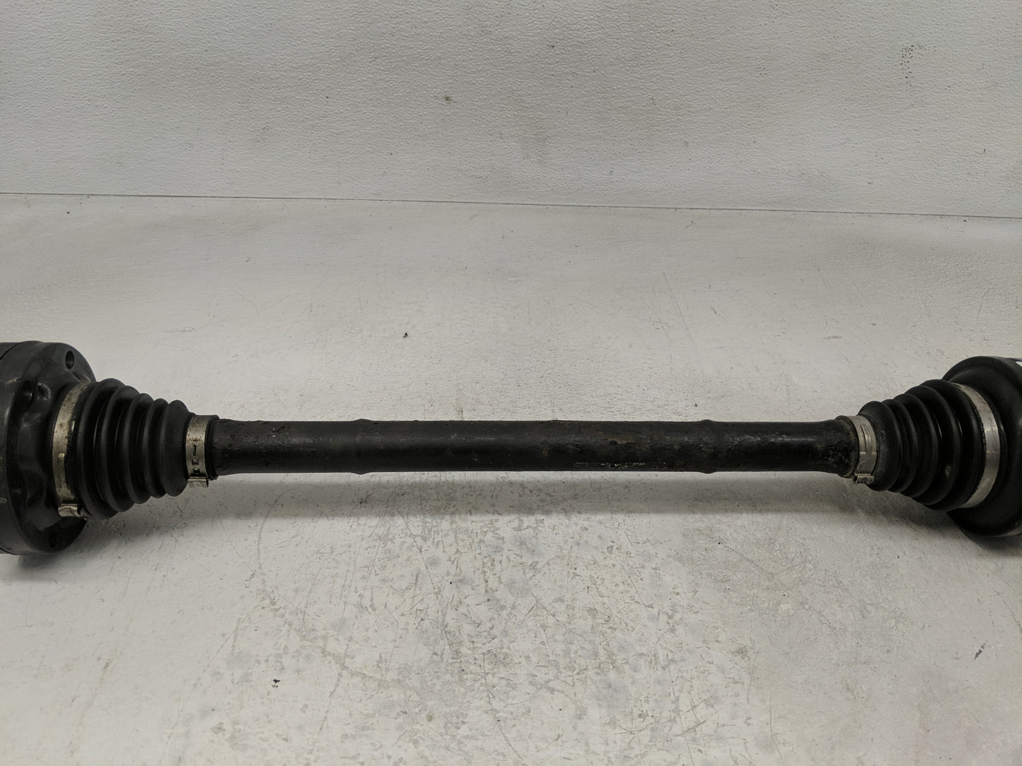 2009 Porsche Cayenne Axle Shaft Front Driver Cv C/v - Oemusedautoparts1.com