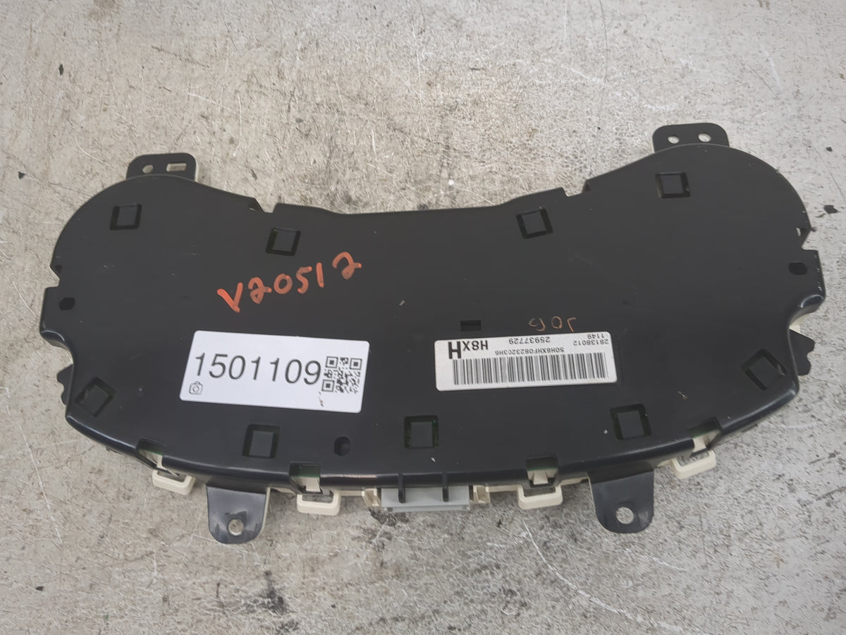 2009 Saab 9-7x Instrument Cluster Speedometer Gauges P/N:28011678 28138012, 25937729, 50H8XHF0823203H6 Miles: Fits OEM Used 