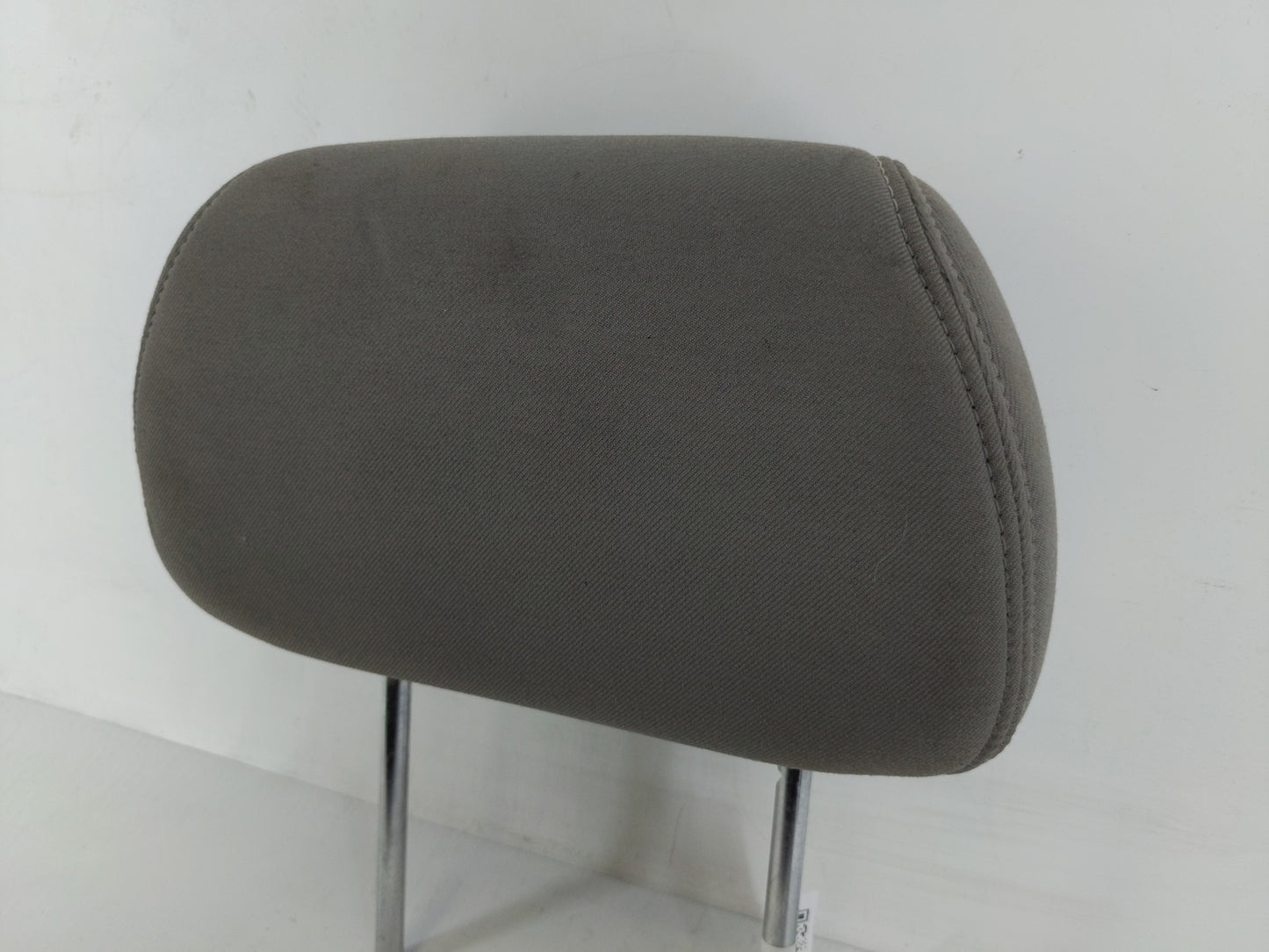 2007-2009 Saturn Aura Headrest Head Rest Front Driver Passenger Seat Fits Fits 2007 2008 2009 OEM Used Auto Parts - Oemuseda