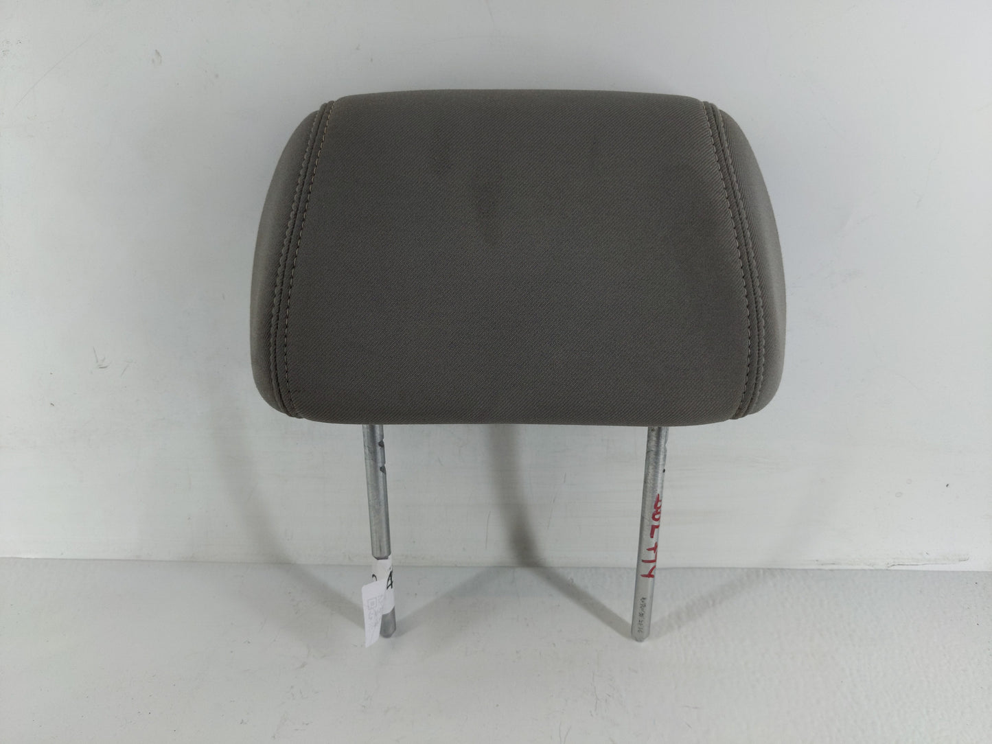 2007-2009 Saturn Aura Headrest Head Rest Front Driver Passenger Seat Fits Fits 2007 2008 2009 OEM Used Auto Parts - Oemuseda